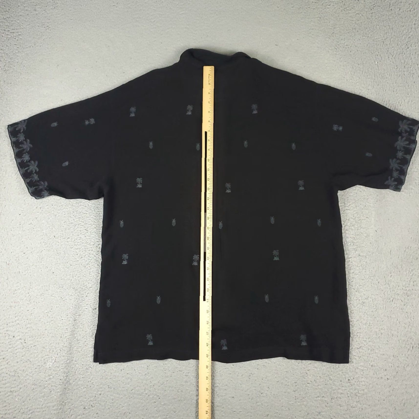 Tommy Bahama VINTAGE Tommy Bahama Shirt Mens XL Black Silk Camp Collar Hawaiian Button Up Size US XL / EU 56 / 4 - 4 Thumbnail