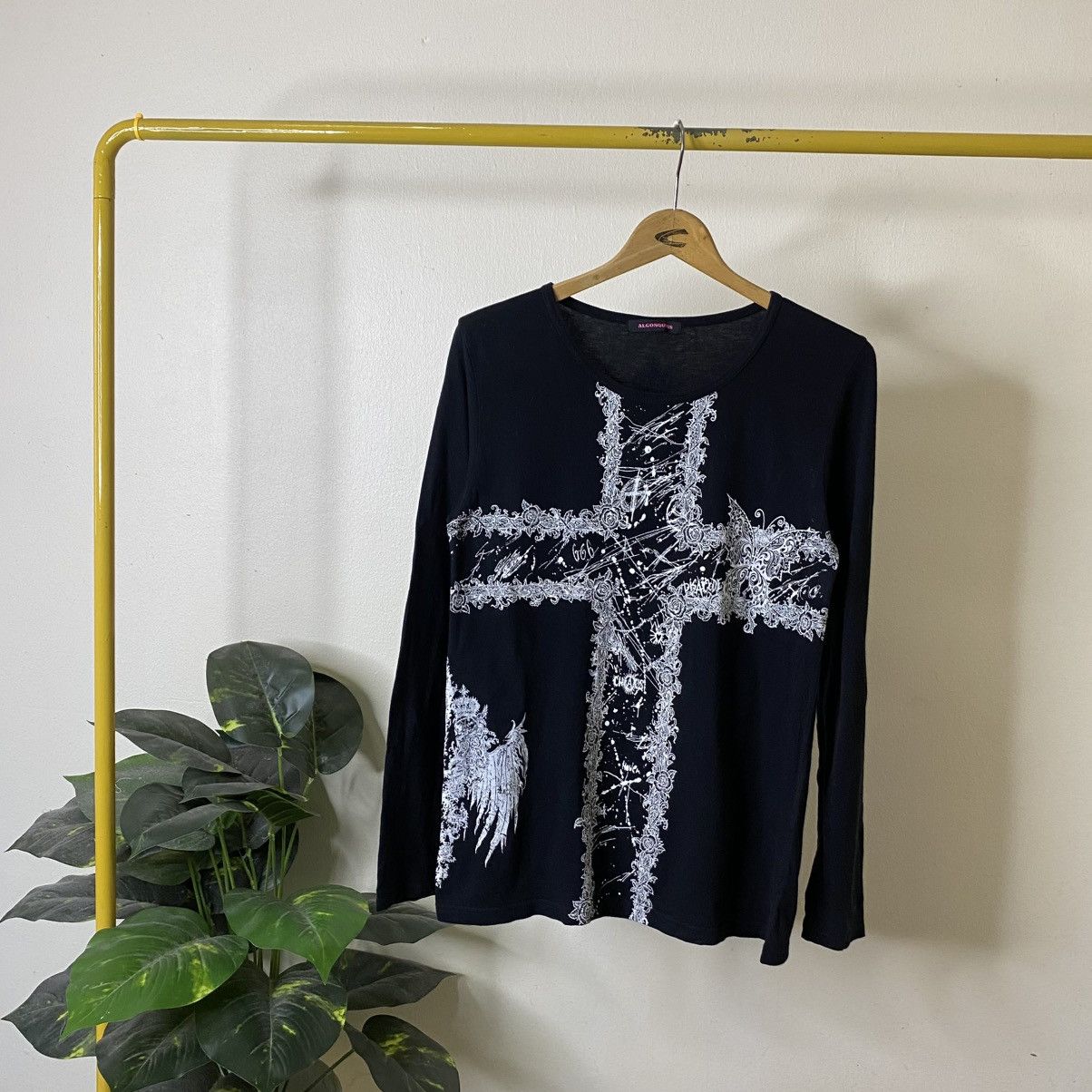 If Six Was Nine Algonquins Big Cross Cyber Gothic Punk Grunge LGB Style LS T Size S / US 4 / IT 40 - 1 Thumbnail