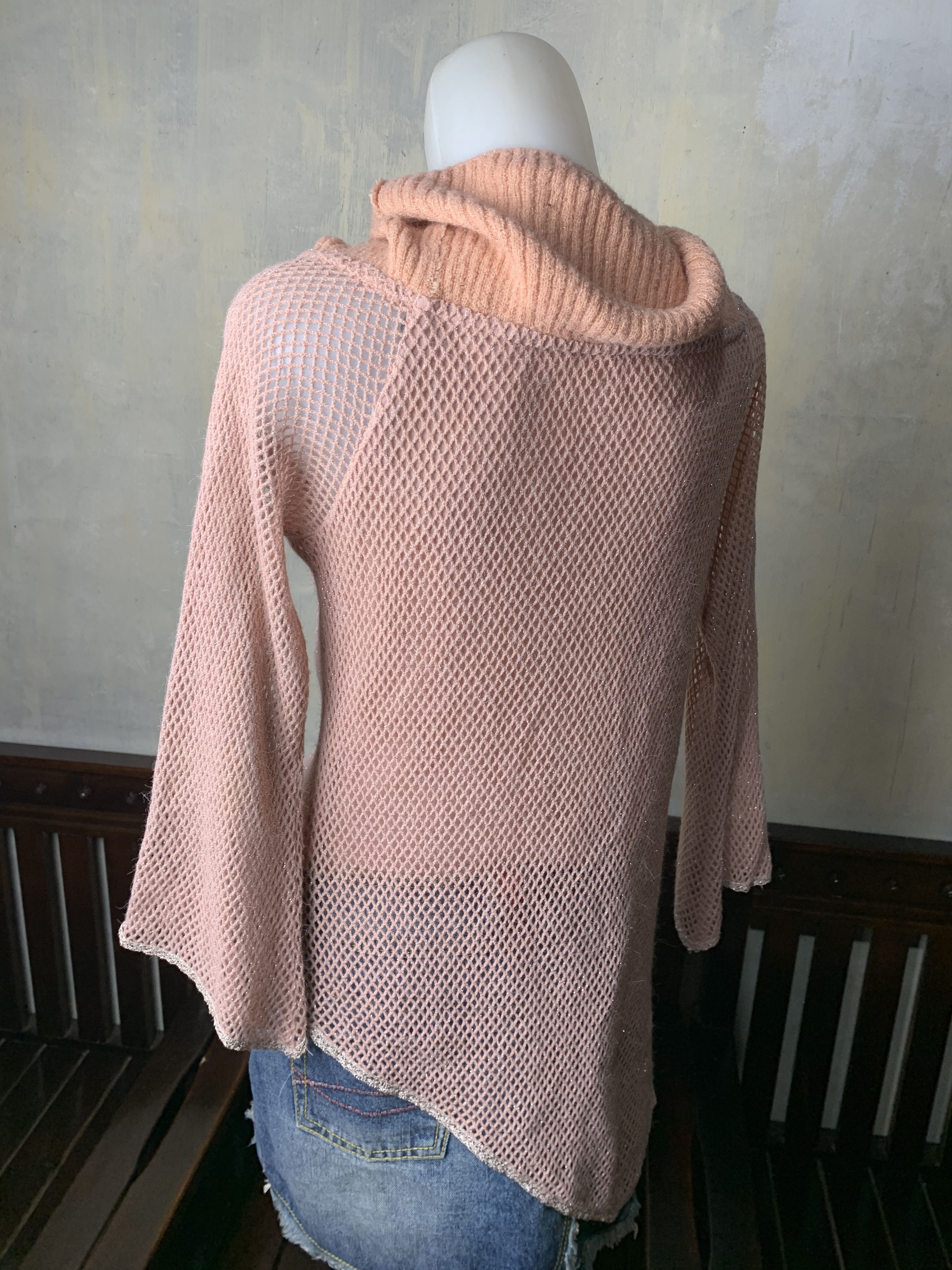 Japanese Brand Tom & Luciana Off Shoulders Asymmetrical Knitted Top (M) Size M / US 6-8 / IT 42-44 - 3 Thumbnail