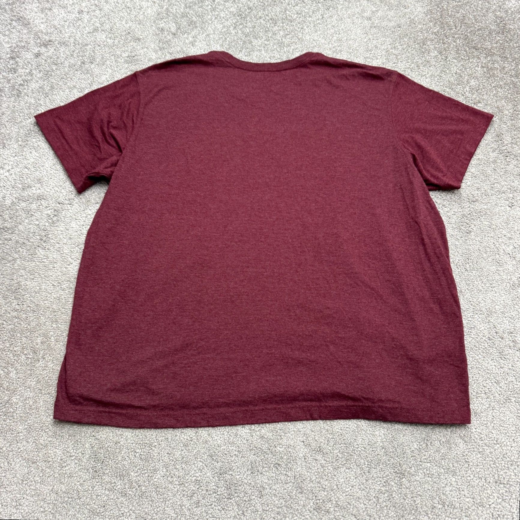 Tommy Bahama VINTAGE Eddie Bauer Born To Roam Graphic T-Shirt Mens XL Maroon Camper Van Crew Neck Tee Size US L / EU 52-54 / 3 - 2 Thumbnail