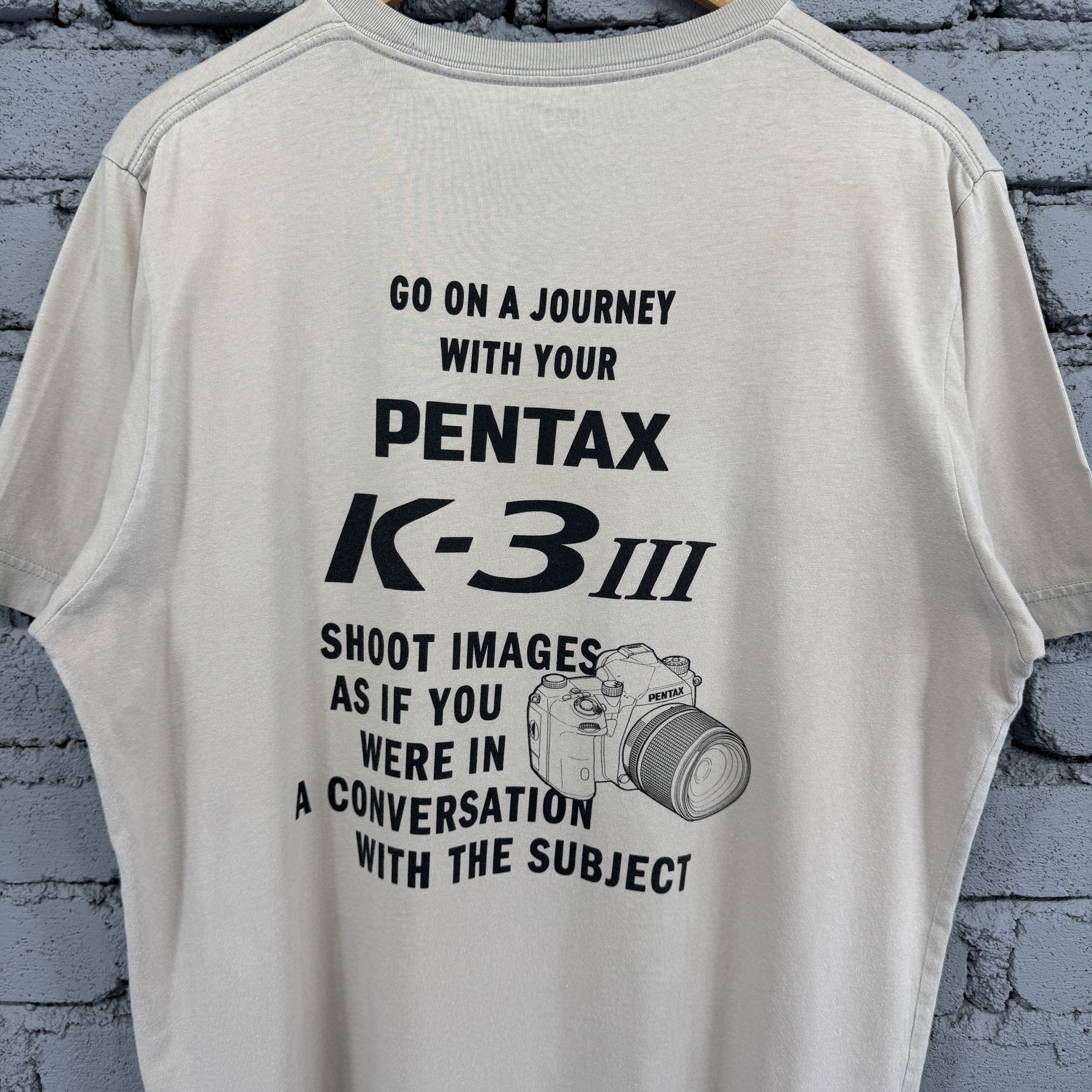 Uniqlo Uniqlo UT Pentax K-3 Mark III Camera Sunfaded Tshirt Size US L / EU 52-54 / 3 - 6 Thumbnail