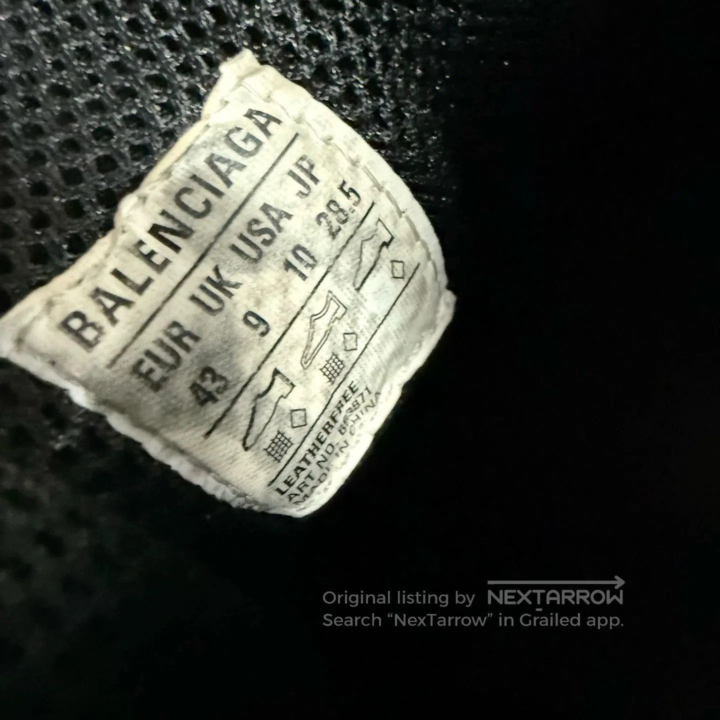 Balenciaga Black Low-Top Sneakers with Structured Supportive Sole. Size US 10 / EU 43 - 8 Thumbnail