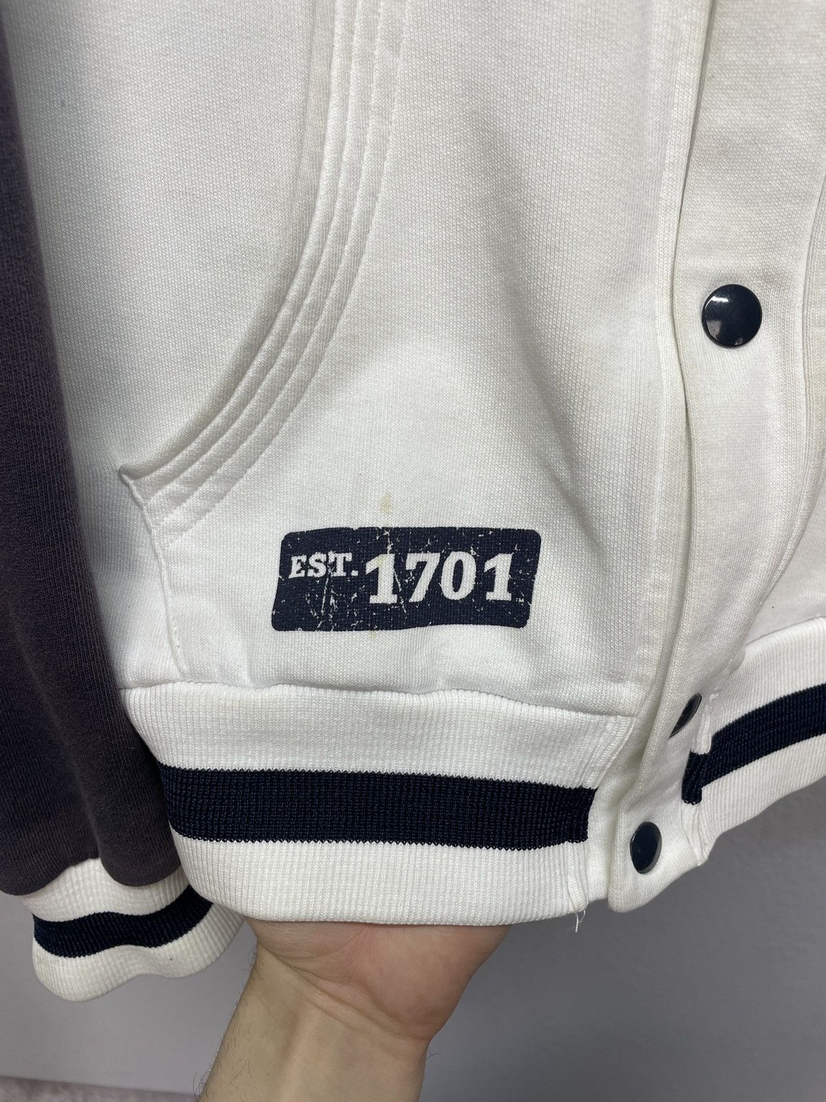 Vintage Vintage Y2K Yale University Boxy Fit Big Logo Zip Hoodie Size US M / EU 48-50 / 2 - 13 Thumbnail