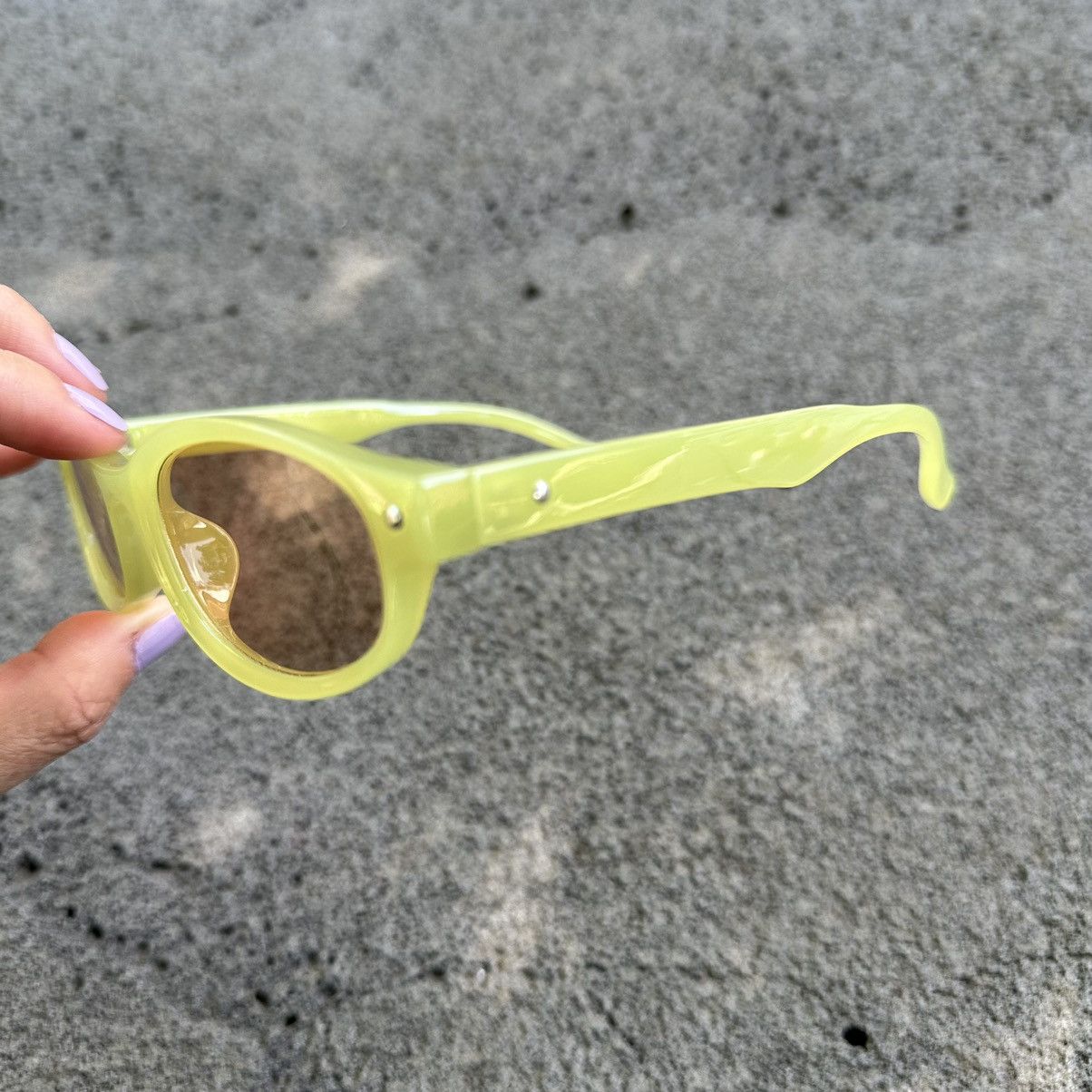 Other Y2K Unisex Sunglasses Retro Fashion Shades LE3781-02 Size ONE SIZE - 2 Thumbnail
