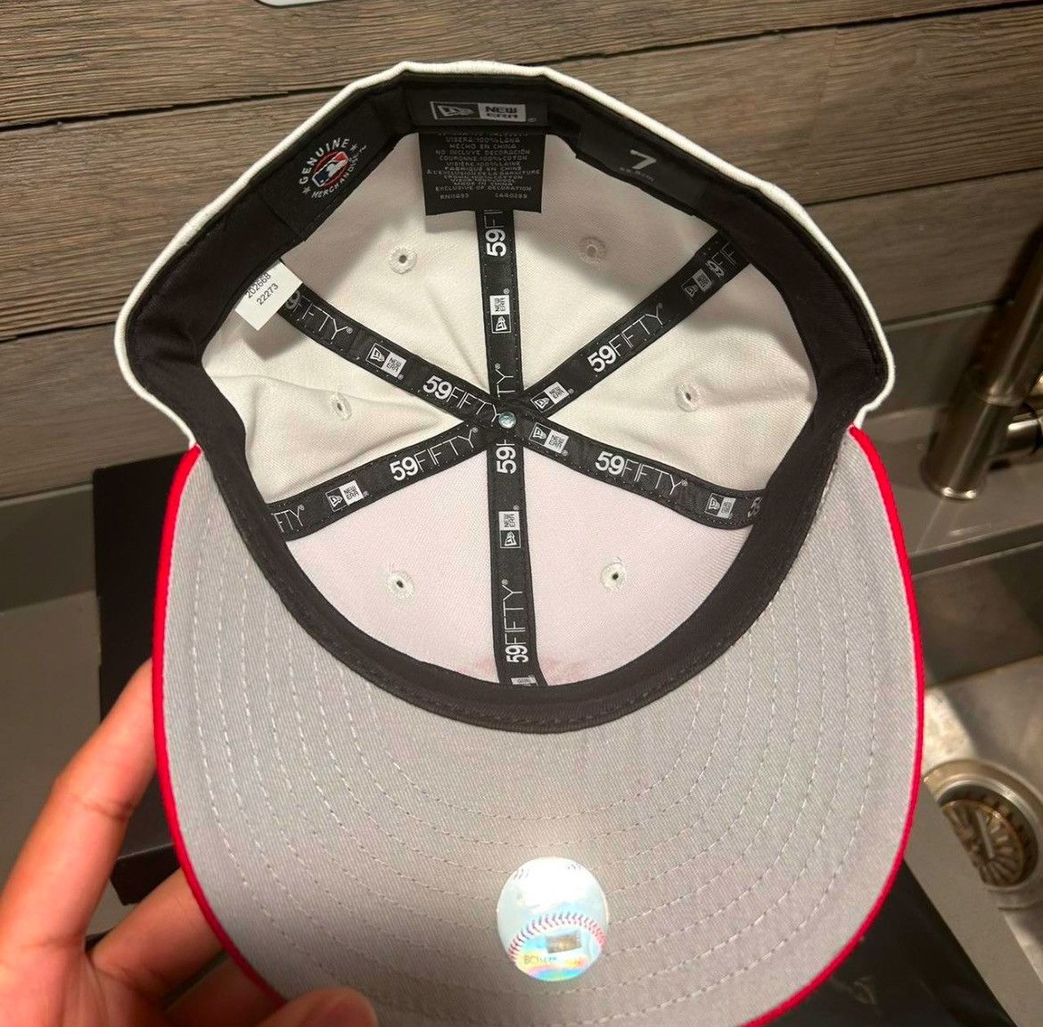 MLB × New Era Red and White New York Yankees fitted Cap Size 7 Size ONE SIZE - 5 Thumbnail
