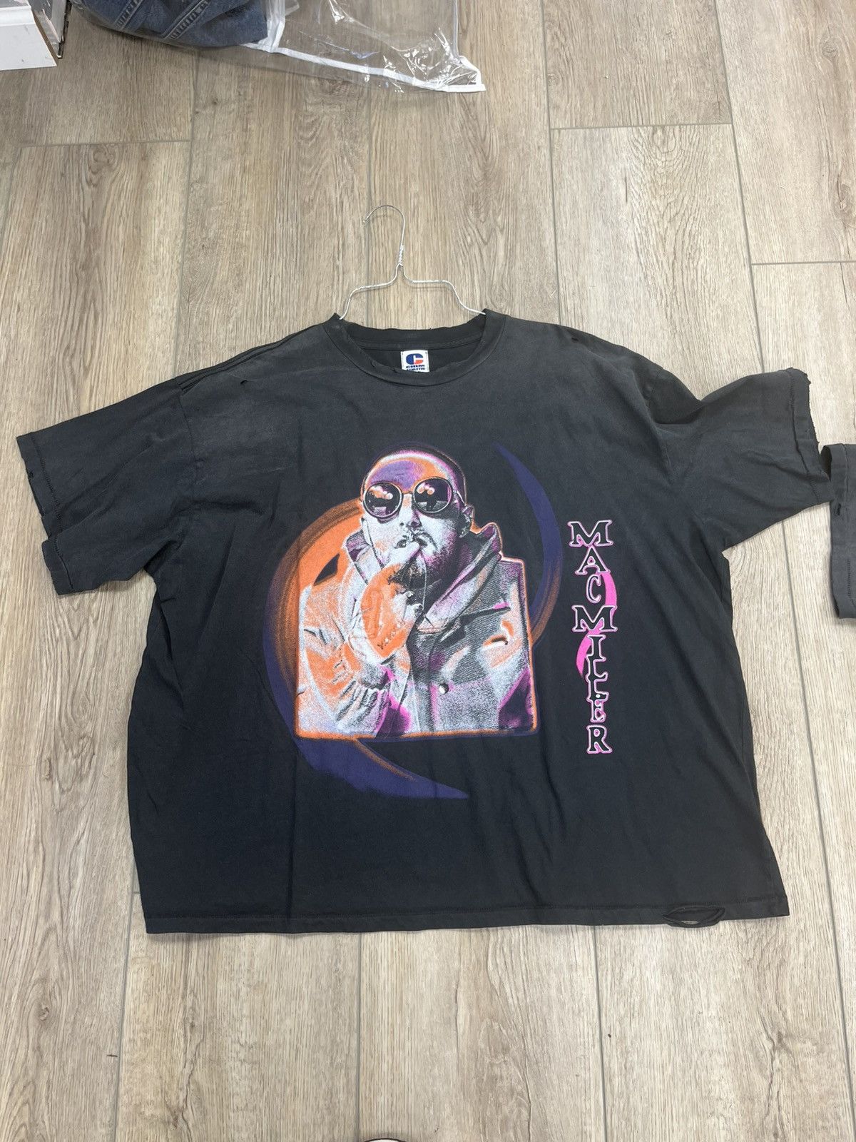Happy Memories Don’t Die Mac Miller T-Shirt M