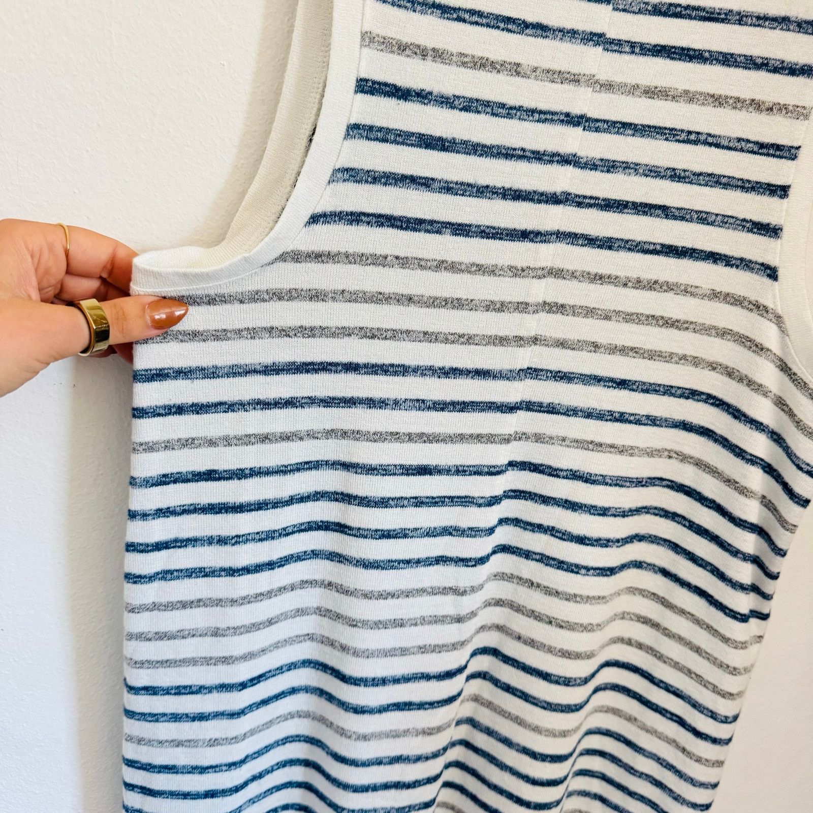 Target Basics TARGET White Blue Grey Stripe Sweater Knit Tank Top Shirt XS Size XS / US 0-2 / IT 36-38 - 11 Thumbnail