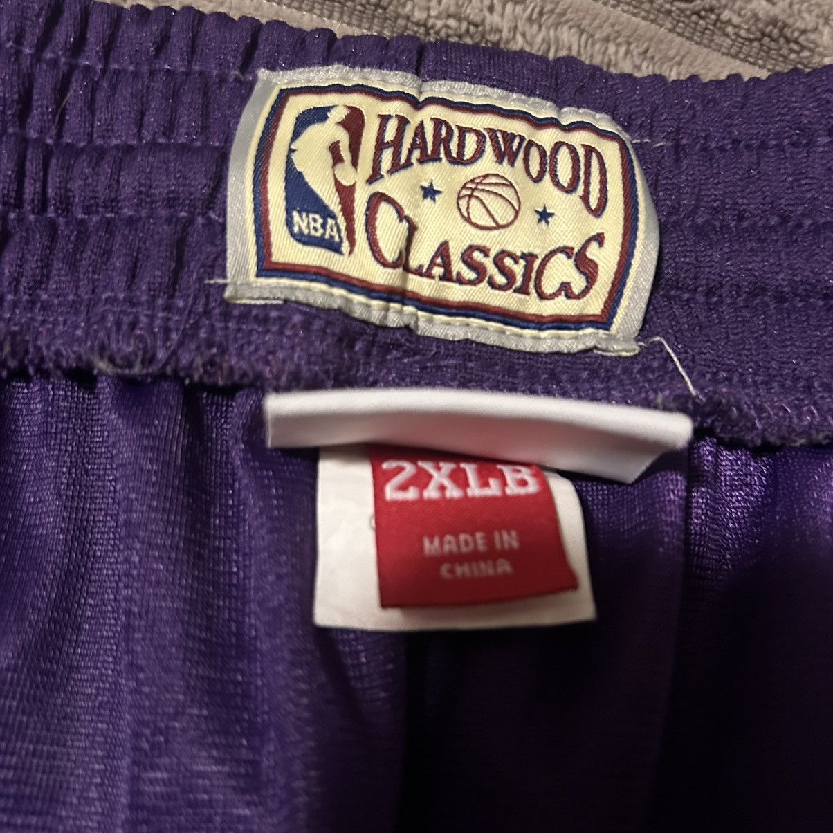 Mitchell & Ness Los Angeles Lakers 1984-85 Mitchell Ness Size US 40 / EU 56 - 4 Thumbnail