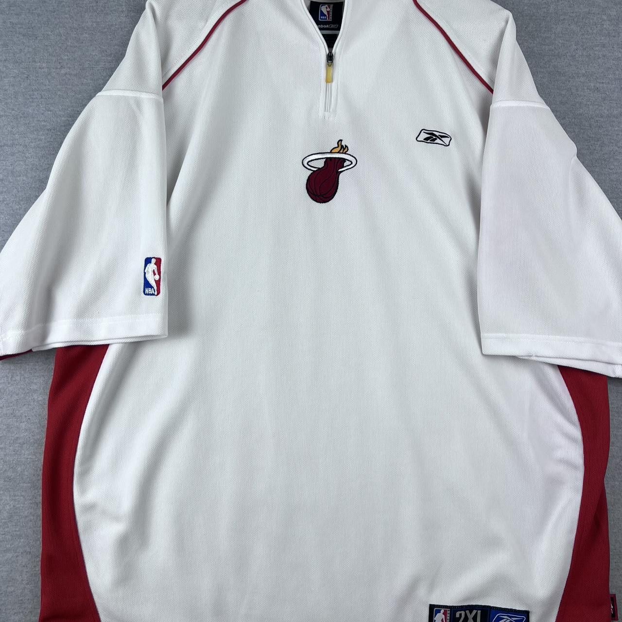 Vintage Vintage Y2K Men’s Reebok NBA Miami Heat warm up Size 2XL Size US XXL / EU 58 / 5 - 2 Thumbnail