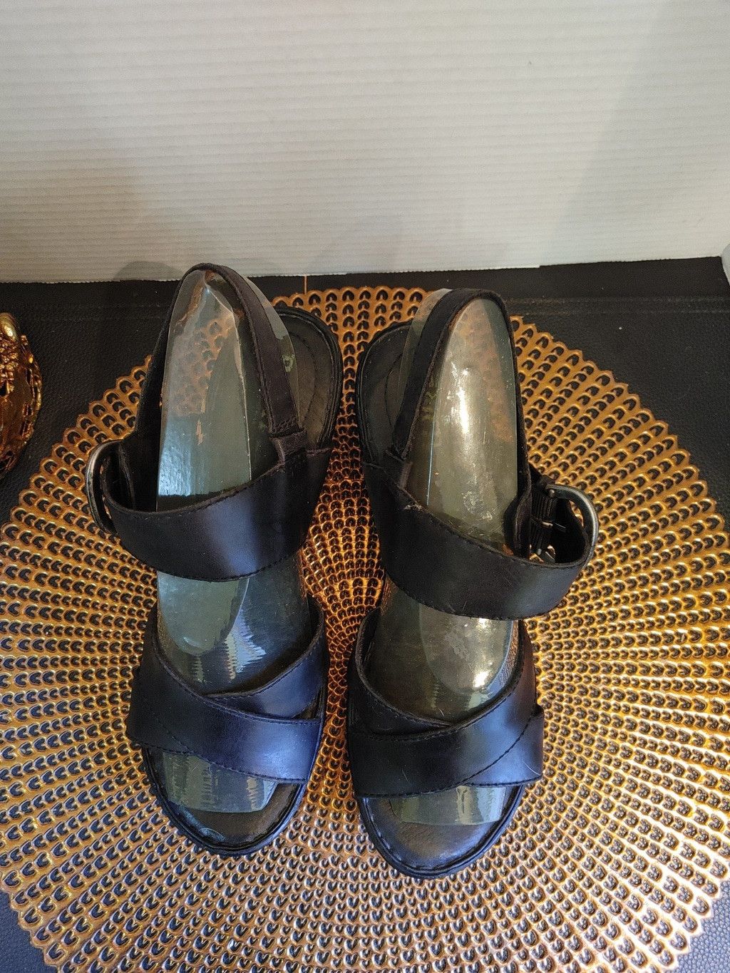 Born Born Wedge Sandals Size 9M Size US 9 / IT 39 - 3 Thumbnail