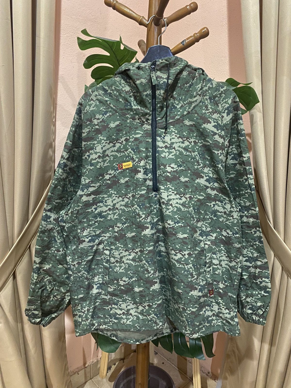 Other Vintage Digital Camo Anorak Jacket – Japanese Military-Style Size US L / EU 52-54 / 3 - 1 Thumbnail