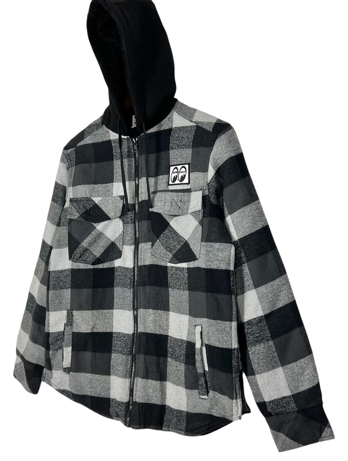 Japanese Brand Vintage MOONEYES Equipped Plaid Flannel Jacket Size US M / EU 48-50 / 2 - 3 Thumbnail