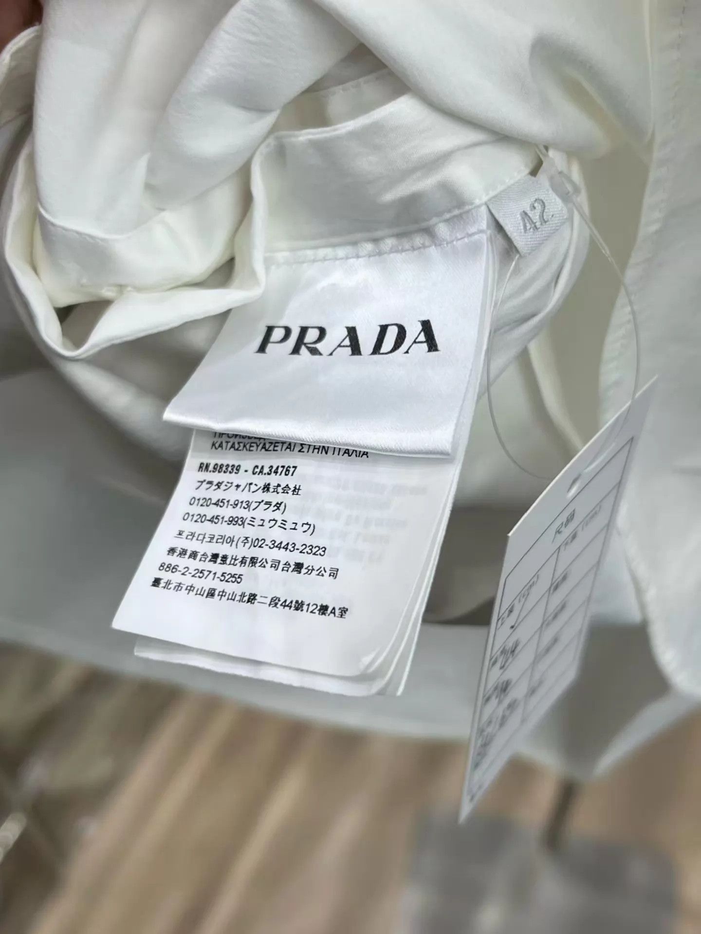 Prada PRADA Bow White Shirt 42 Size M / US 6-8 / IT 42-44 - 8 Thumbnail