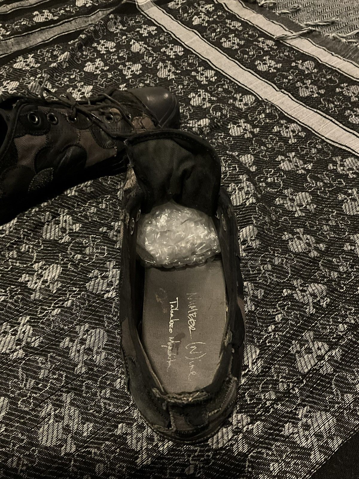Number (N)ine Aw03 ‘crying hearts patchwork converse’ Size US 9 / EU 42 - 7 Thumbnail