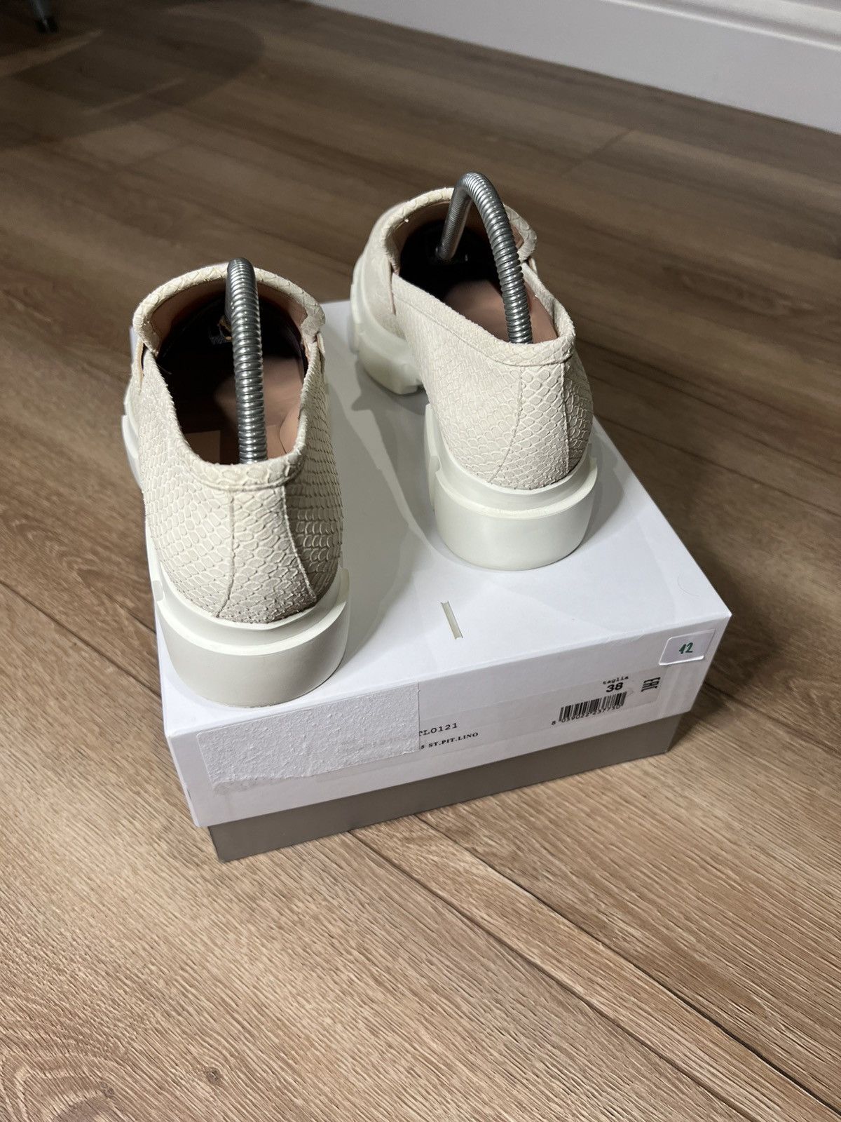 Pollini **Pollini | Elegant Leather Loafers | Size US 8 / IT 38 - 4 Thumbnail