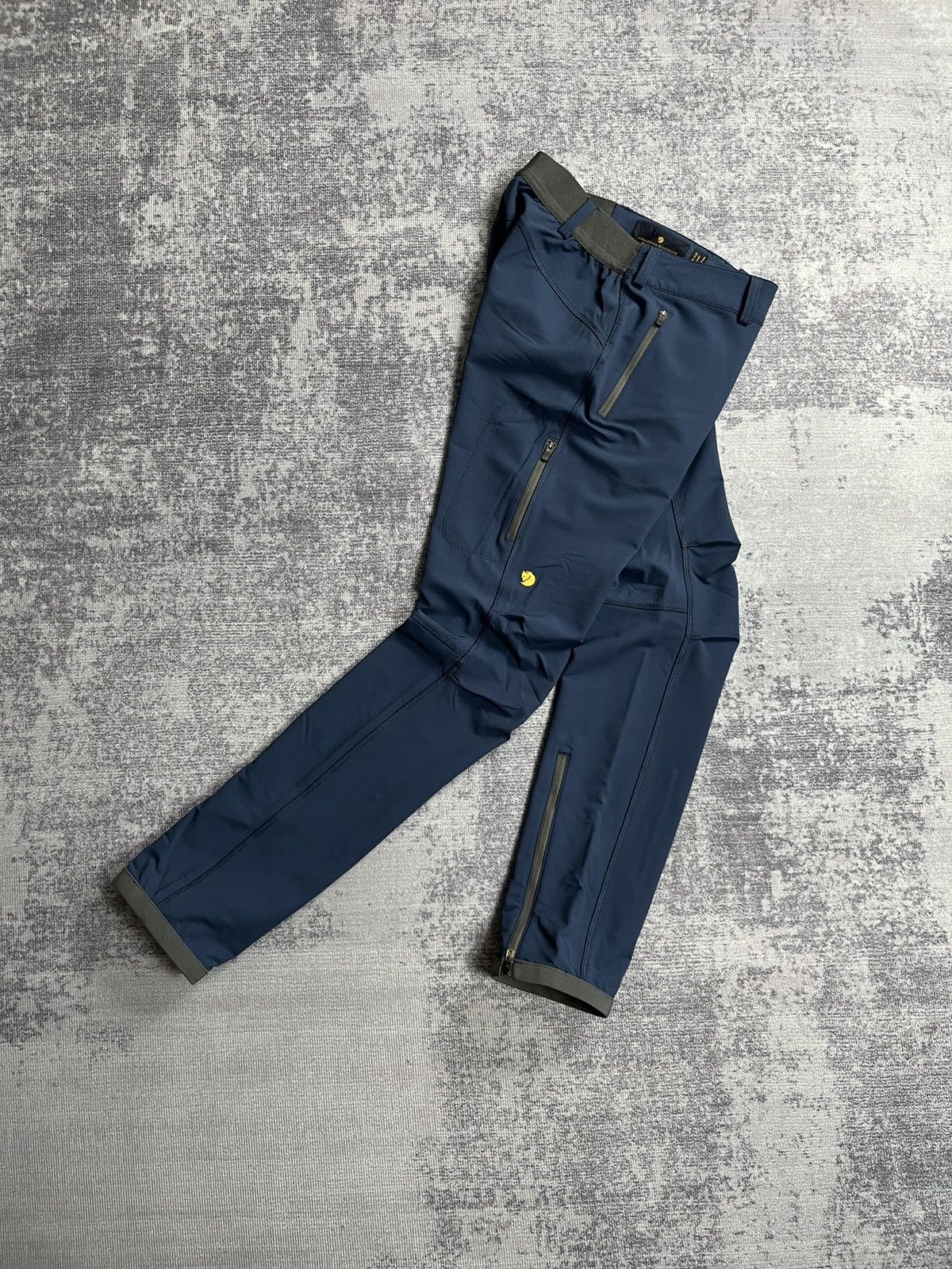 Fjallraven FJALLRAVEN BERGTAGEN TROUSER PANTS Size US 27 - 1 Thumbnail