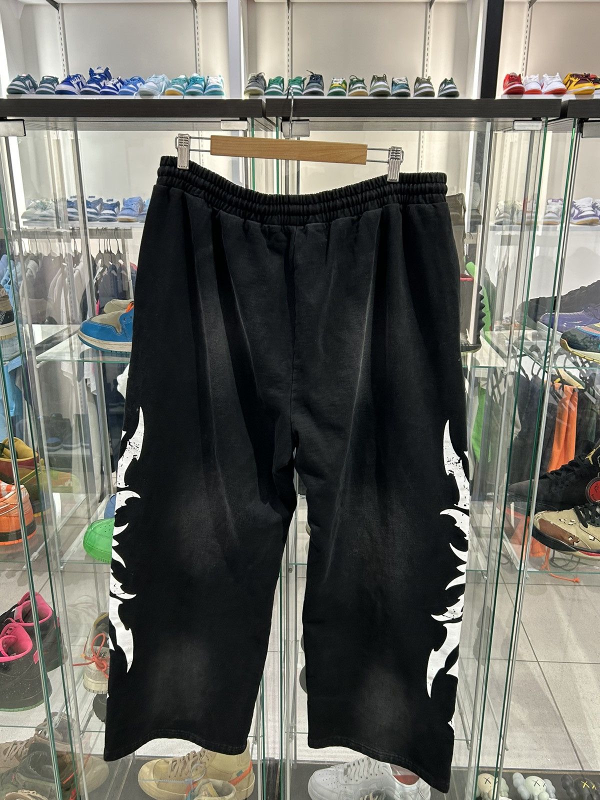 LOSTSHDWS Lost shdws dirty sweatpants black Size US 34 / EU 50 - 3 Thumbnail