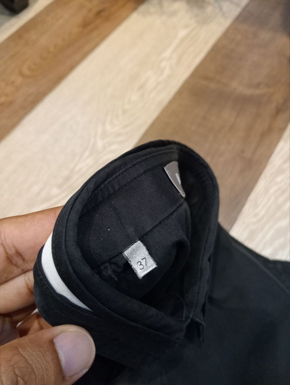 Dior LUXURY DIOR BLACK L/S SHIRT SIZE 37 Size US S / EU 44-46 / 1 - 10 Thumbnail
