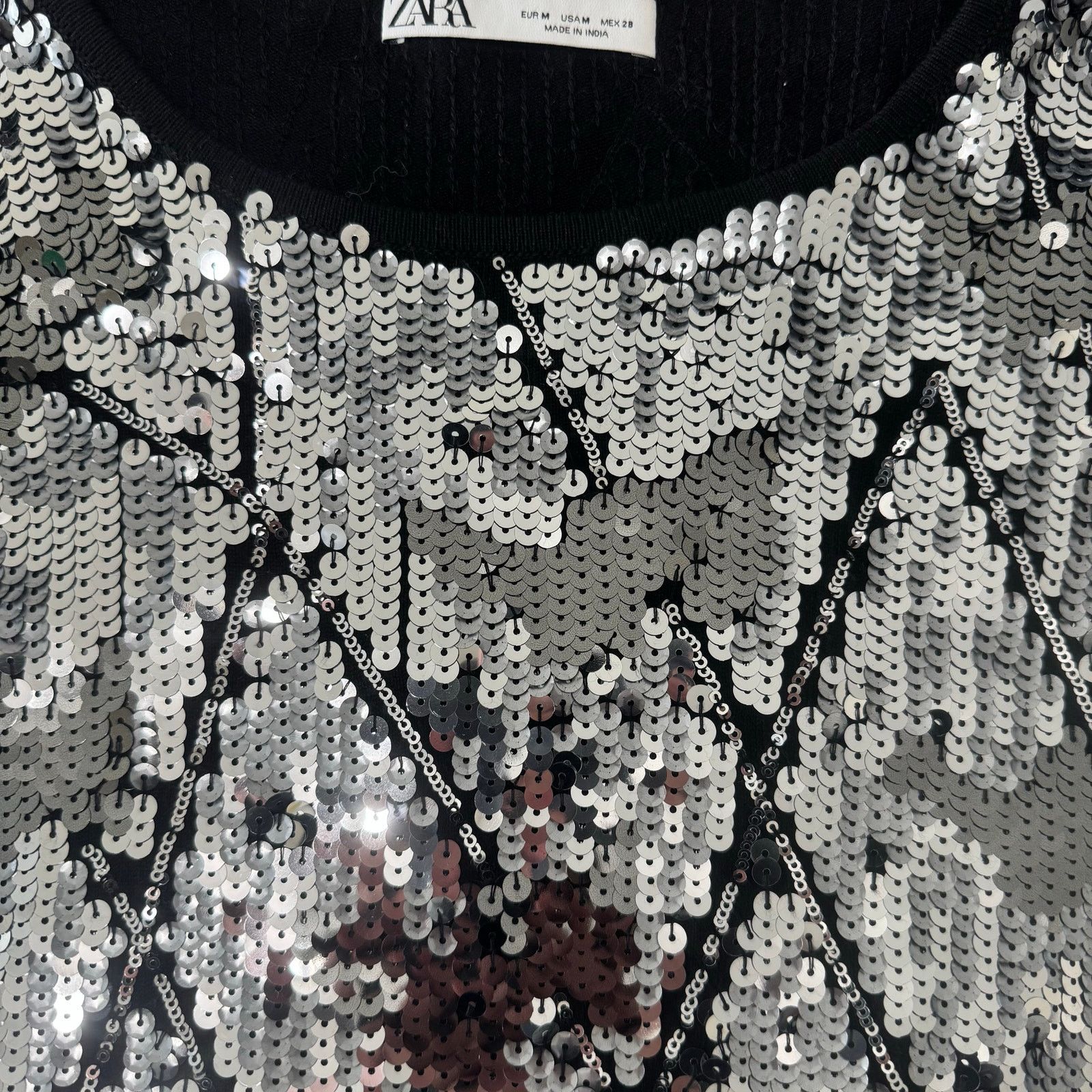 Zara Zara Women's Silver Sequin Crop Top Sweater M Glam Size M / US 6-8 / IT 42-44 - 2 Thumbnail
