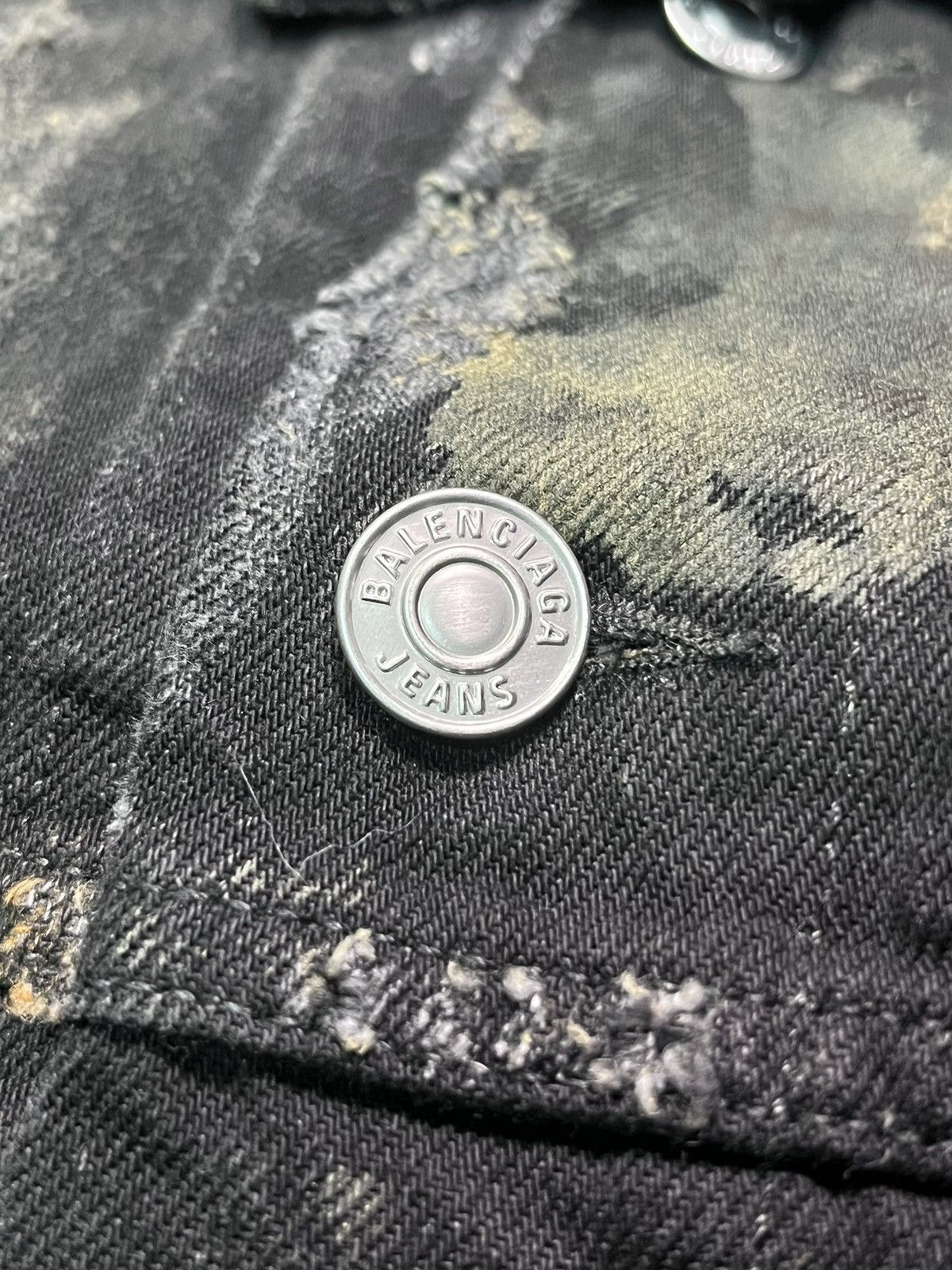 Balenciaga SS23 ‘Mud Show’ Super Destroyed Trucker Size US M / EU 48-50 / 2 - 6 Thumbnail