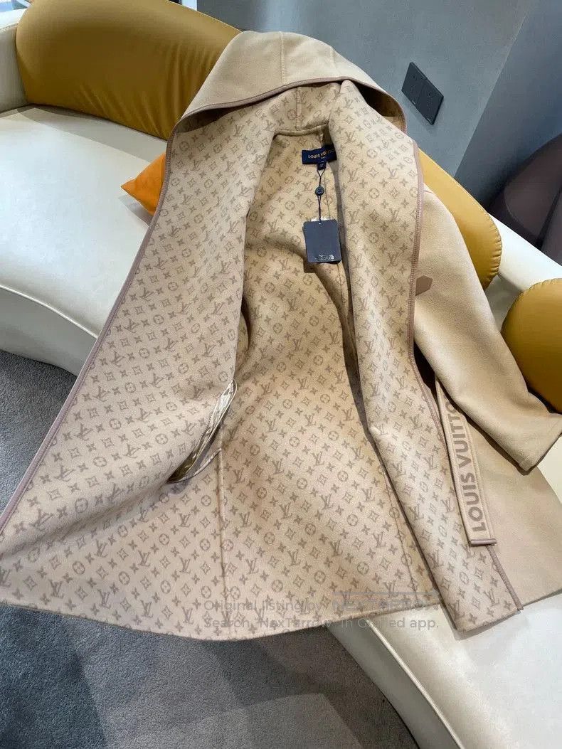 Louis Vuitton Louis Vuitton Monogram Camel Coat. Size US XL / EU 56 / 4 - 2 Thumbnail