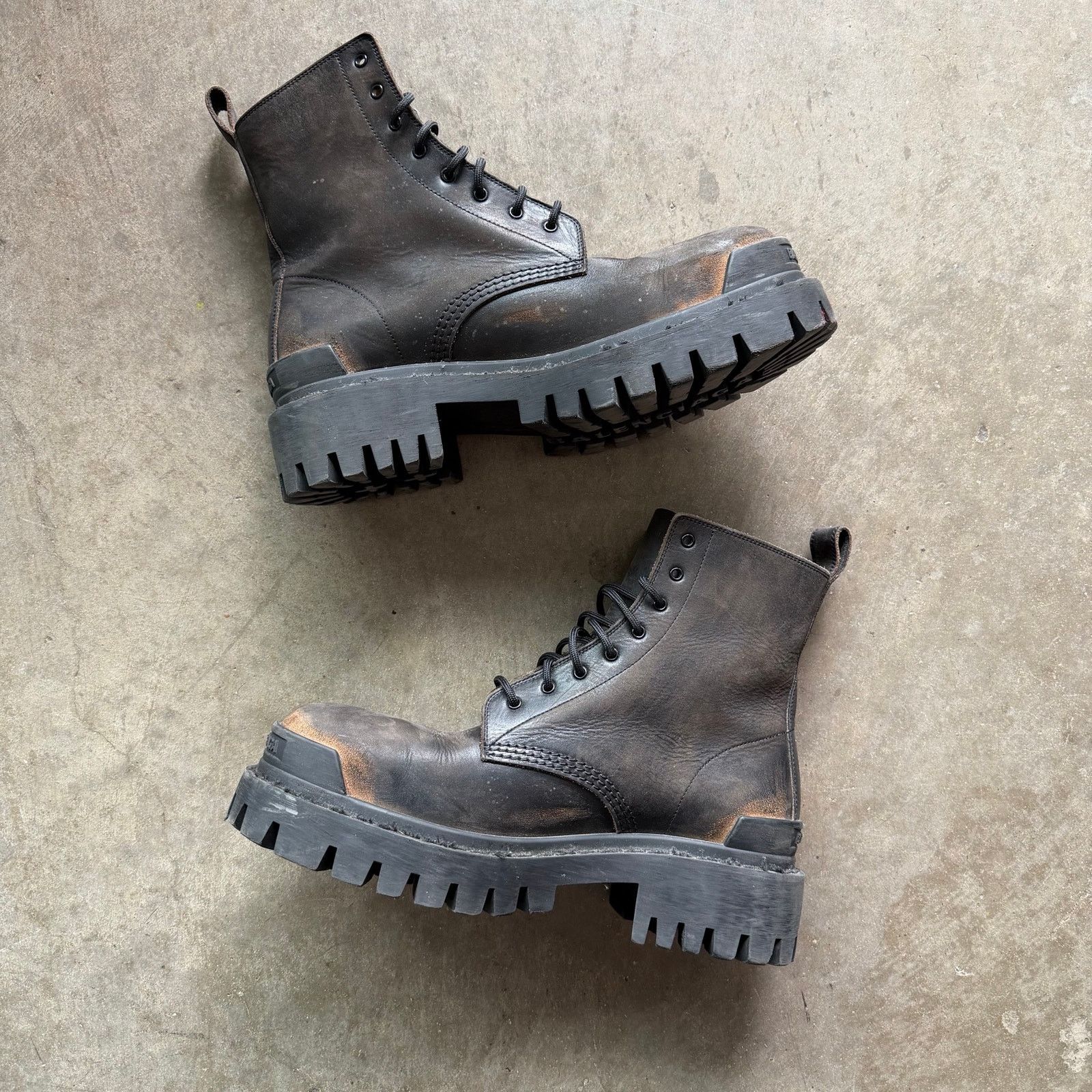 Balenciaga Balenciaga Strike Boots Browm Size US 8 / EU 41 - 3 Thumbnail