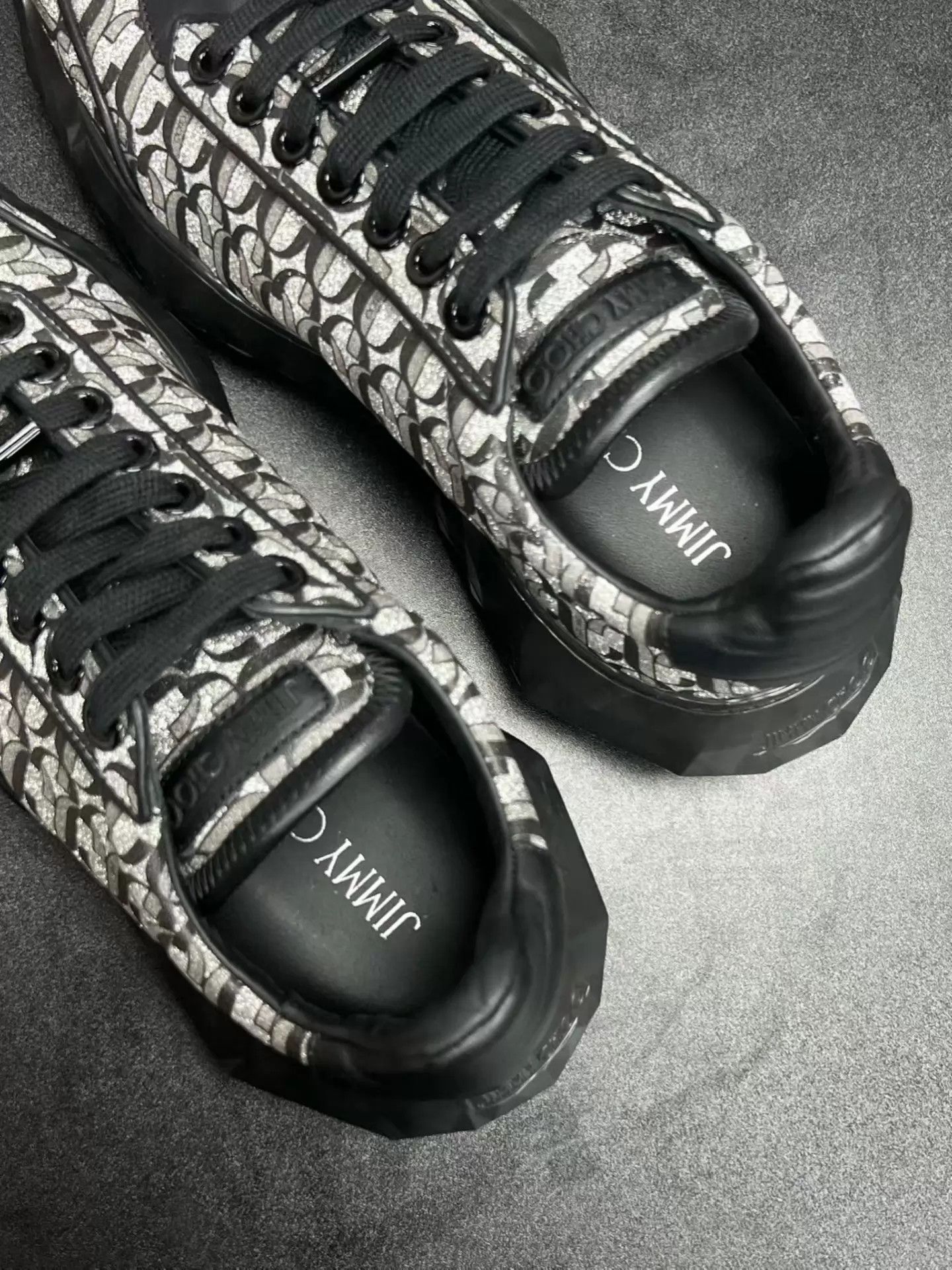 Jimmy Choo Jimmy Choo All Over Print Sneakers 38.5 EU Like New Size US 8 / IT 38 - 4 Thumbnail