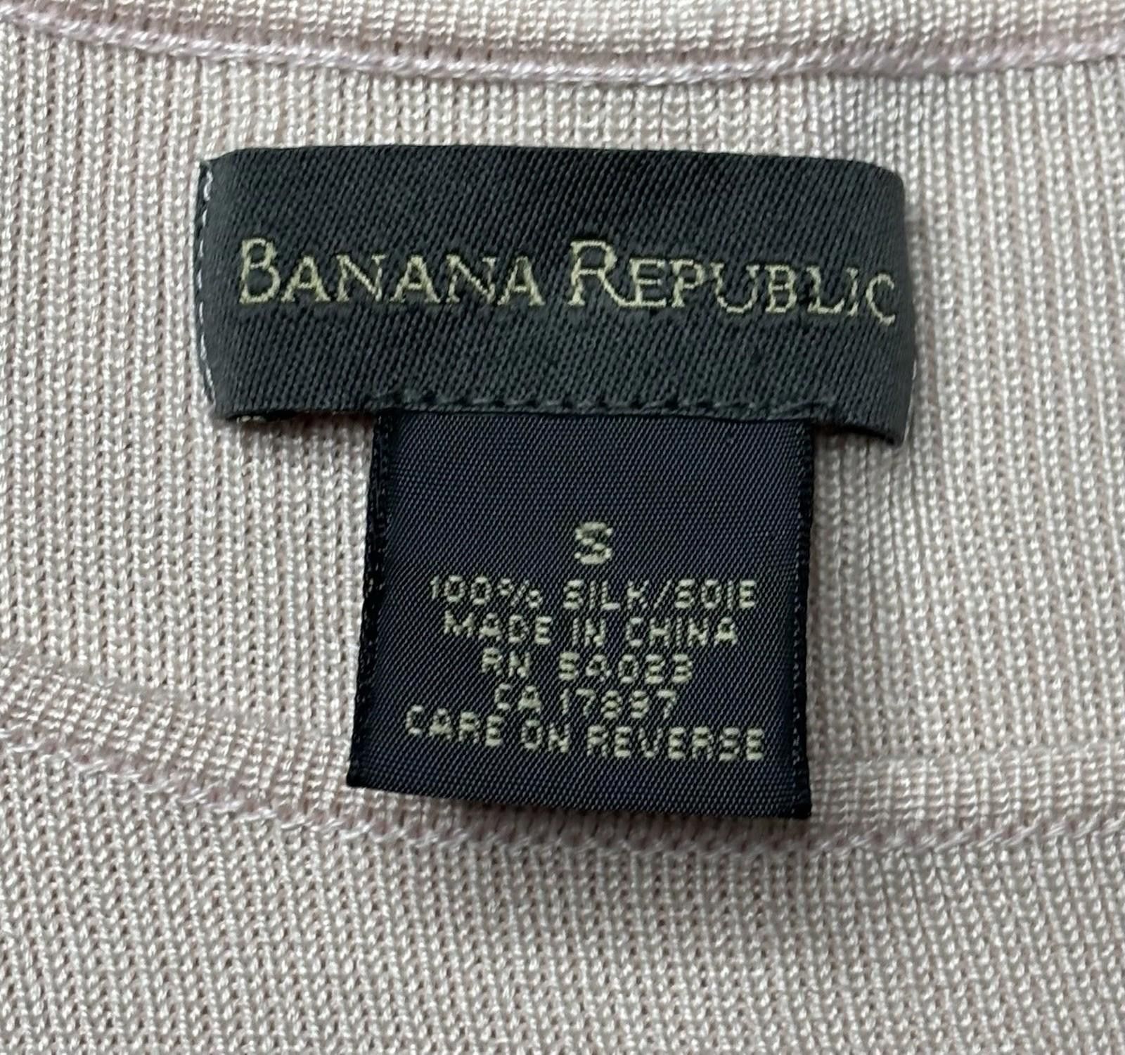 Banana Republic Y2K 2000 Banana Republic Tank Top Women Small Silk Knit Pink Size S / US 4 / IT 40 - 2 Thumbnail