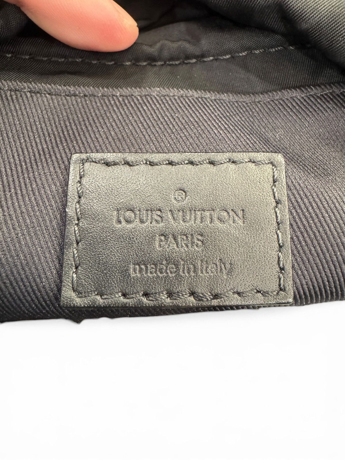 Louis Vuitton Louis Vuitton Black Monogram Backpack Size ONE SIZE - 9 Thumbnail