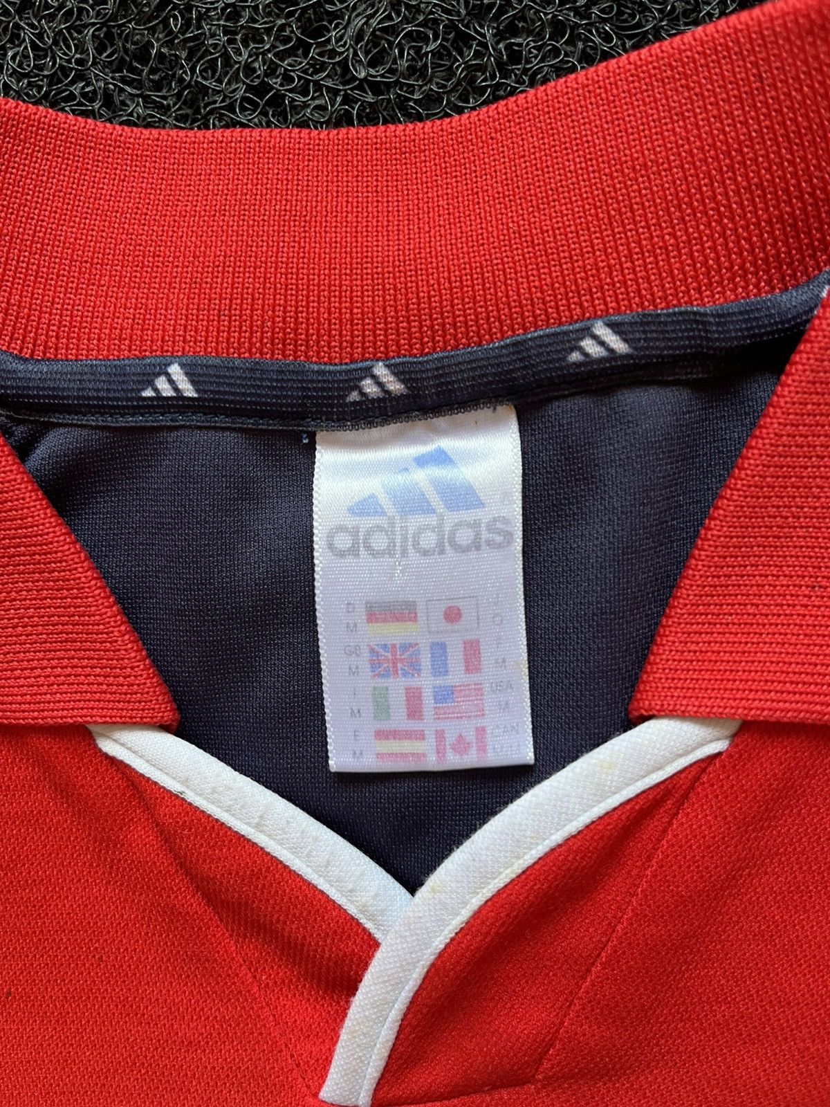 Adidas Vintage SL Benfica 2000/01 Soccer Football Away Jersey Size US M / EU 48-50 / 2 - 3 Thumbnail