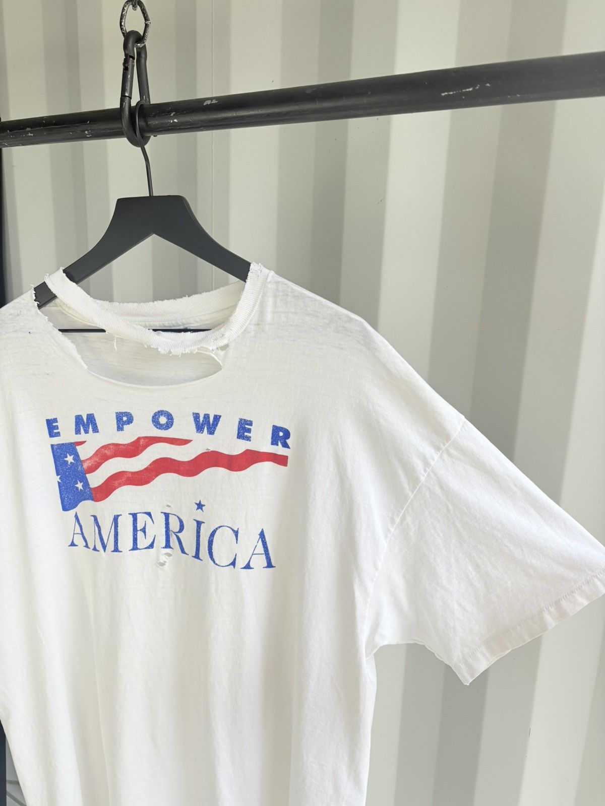 Vintage Empower America Thrashed Distressed Faded ERD GRUNGE WCC NBA Size US XL / EU 56 / 4 - 2 Thumbnail