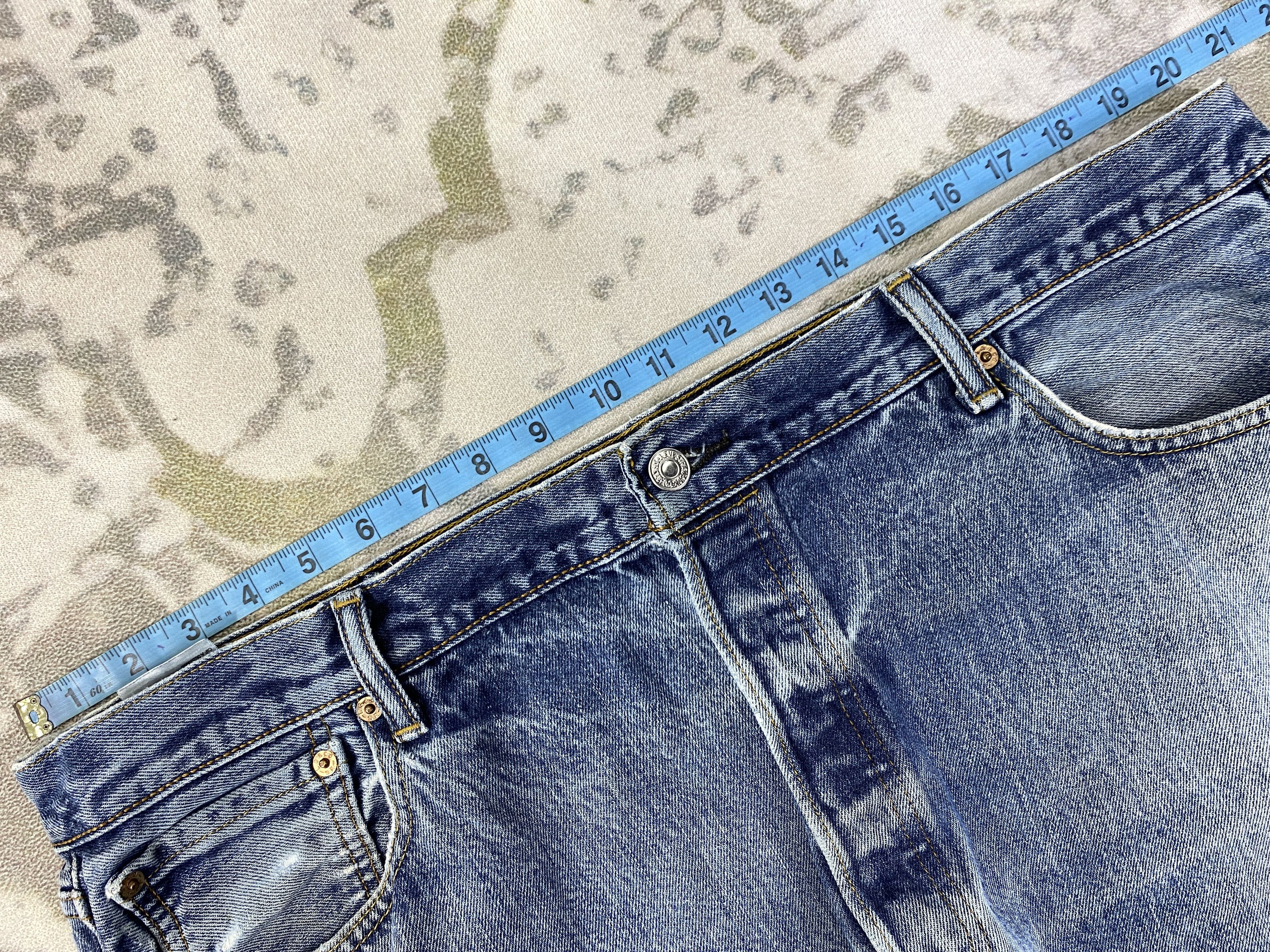 Levi's Blue Distressed Vintage Levi's Denim 41x31.5 -JN424 Size US 41 - 5 Thumbnail