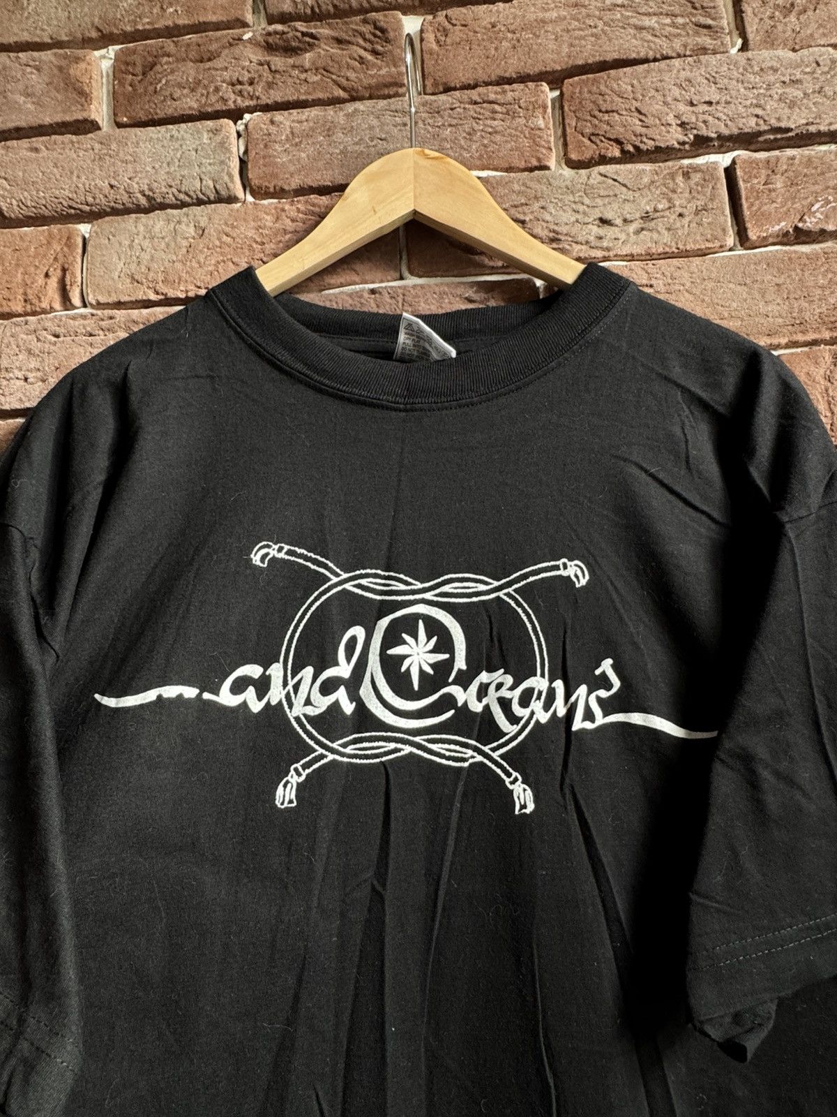 Band Tees 1998 And Oceans Gallery Of Thoughts Black Metal Band Tshirt Size US XL / EU 56 / 4 - 3 Thumbnail