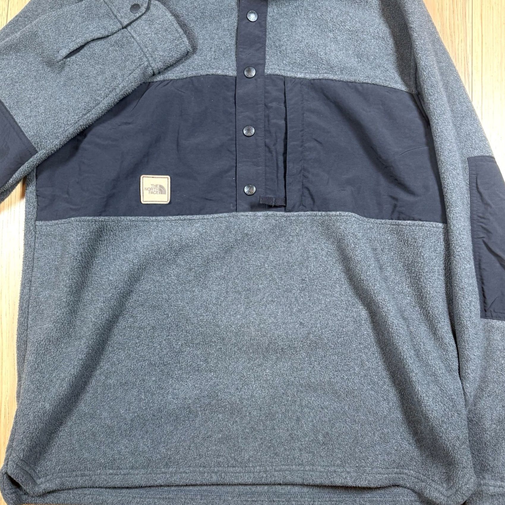 The North Face The North Face Mens L Davenport Fleece Jacket Gray 1/2 Button Snap Neck Dark 1/2 Button Closure Jacket Mens Large Gray Fleece Jacket Size US L / EU 52-54 / 3 - 3 Thumbnail