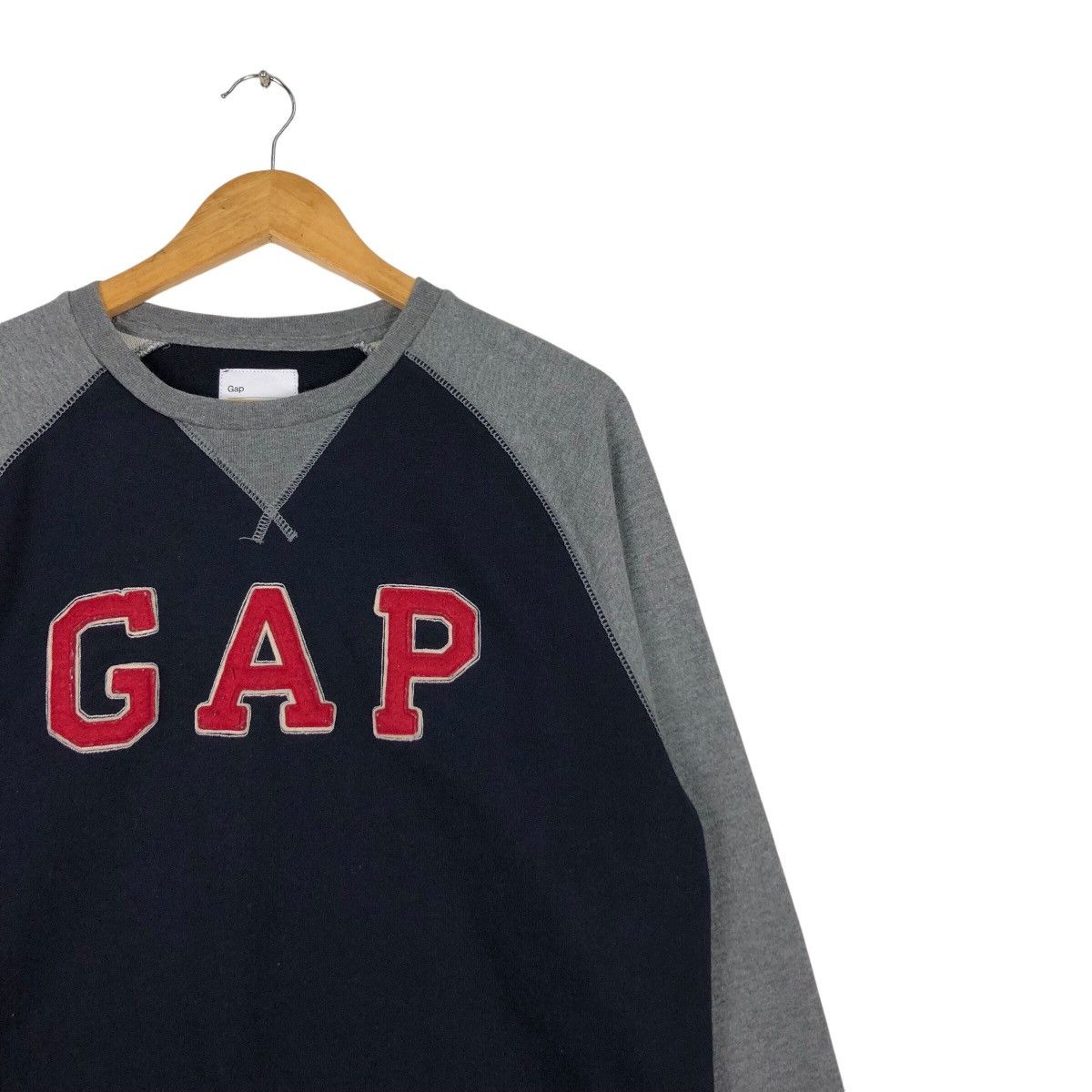 Gap × Japanese Brand Vintage Gap Sweatshirt Spell Out Streetwear Medium Size US M / EU 48-50 / 2 - 5 Thumbnail