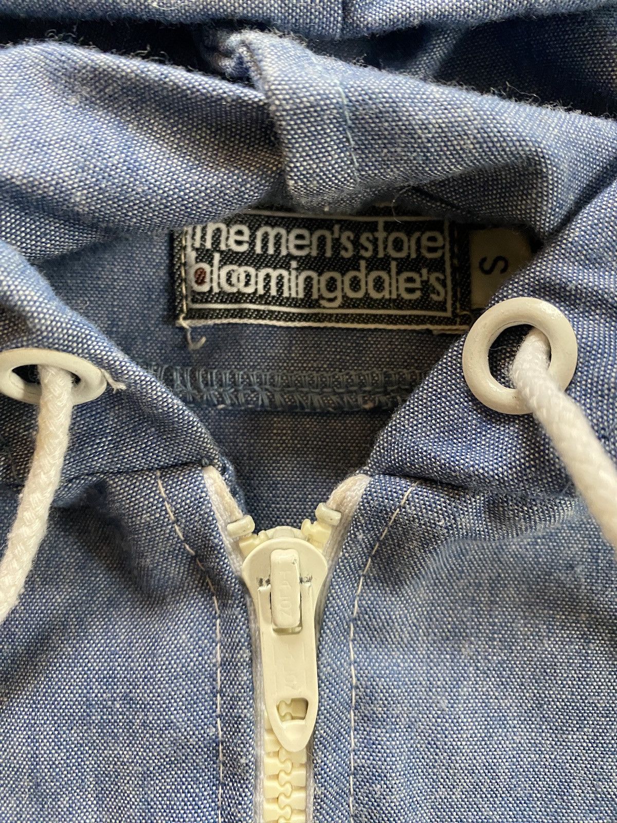 Bloomingdale's Vintage 80’s Bloomingdale’s Blue Full Zip Light Hood Jacket Size US S / EU 44-46 / 1 - 6 Thumbnail