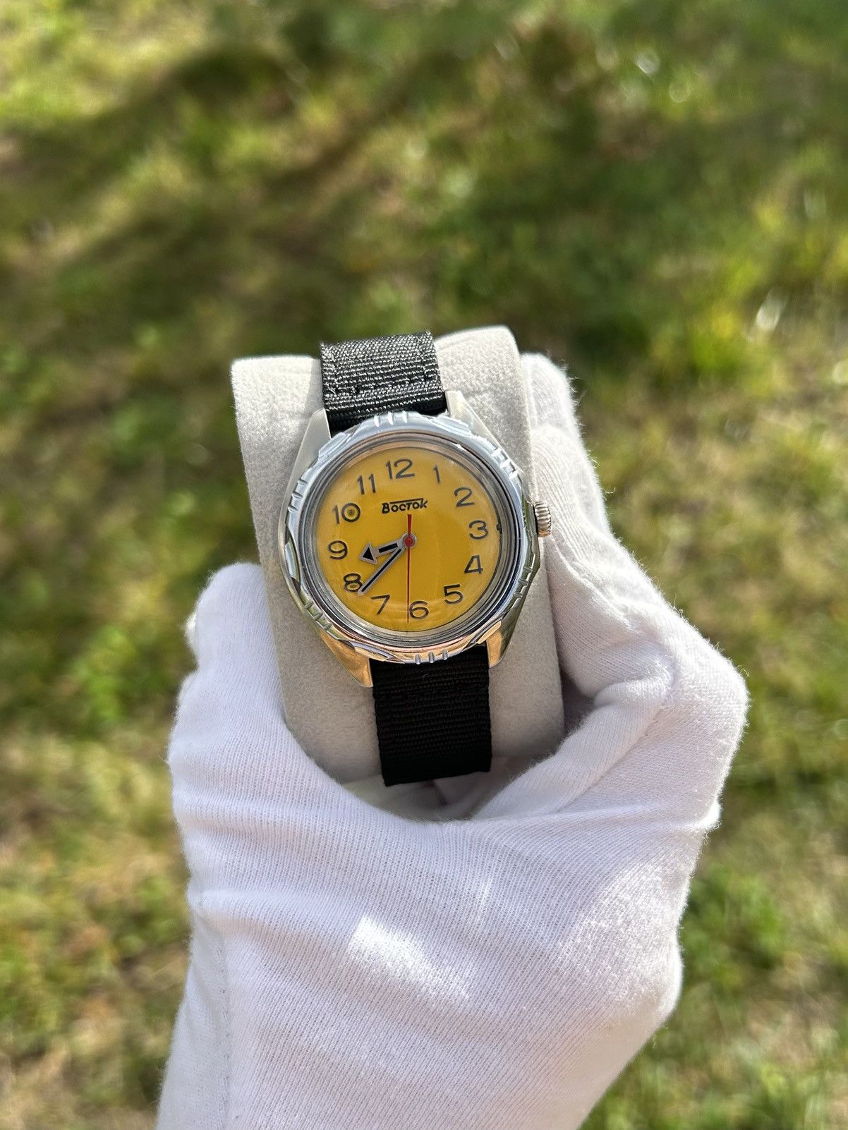 Vintage Vintage Watch Vostok USSR Soviet Mechanical Wristwatch 1980 Size ONE SIZE - 2 Thumbnail