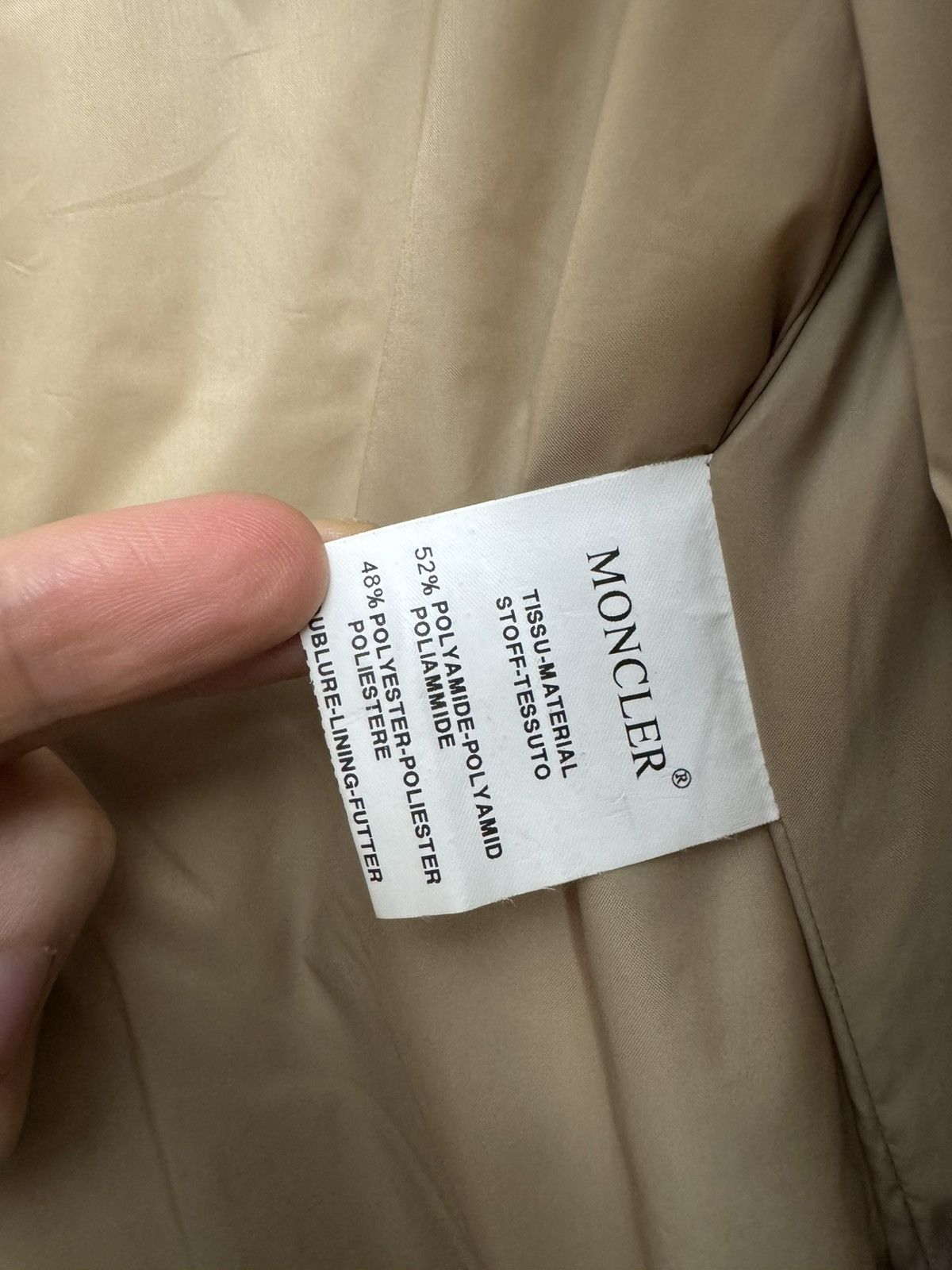 Moncler Moncler Women Puffer Down Jacket Vintage Woman Designer Size L / US 10 / IT 46 - 7 Thumbnail