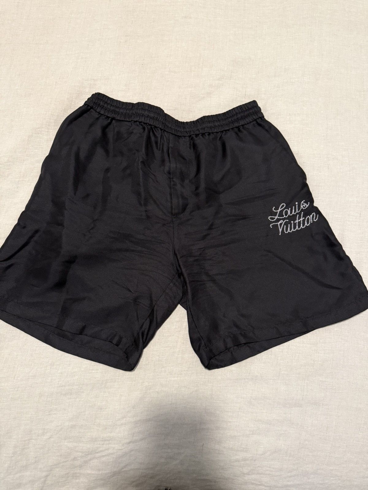Louis Vuitton Printed Signature Silk Shorts Size US 32 / EU 48 - 2 Thumbnail
