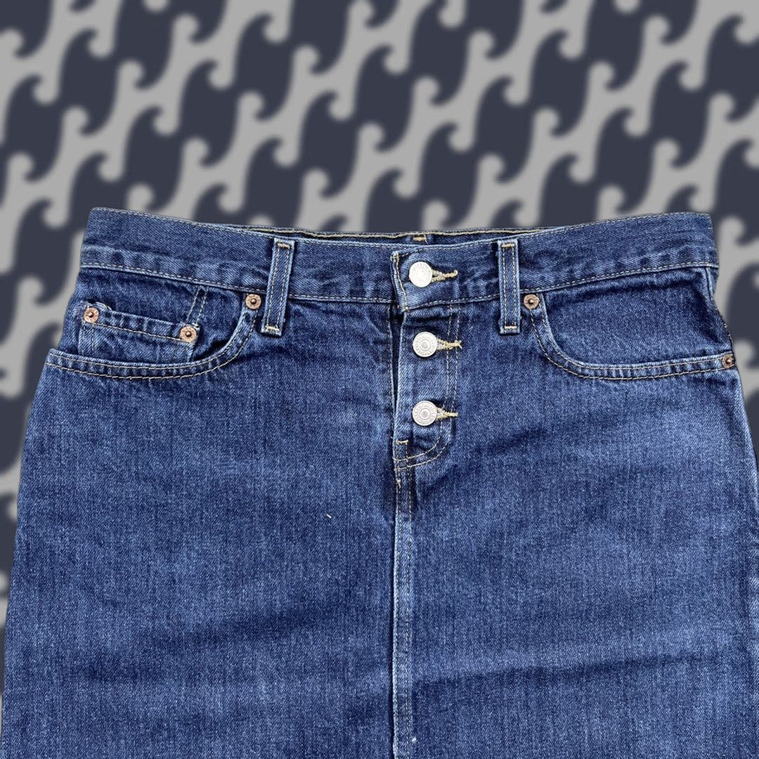 Levi's VINTAGE Levi's Denim Skirt Womens 7 JR Dark Wash Button Fly A-Line Pockets 90s Size 28" / US 6 / IT 42 - 1 Thumbnail