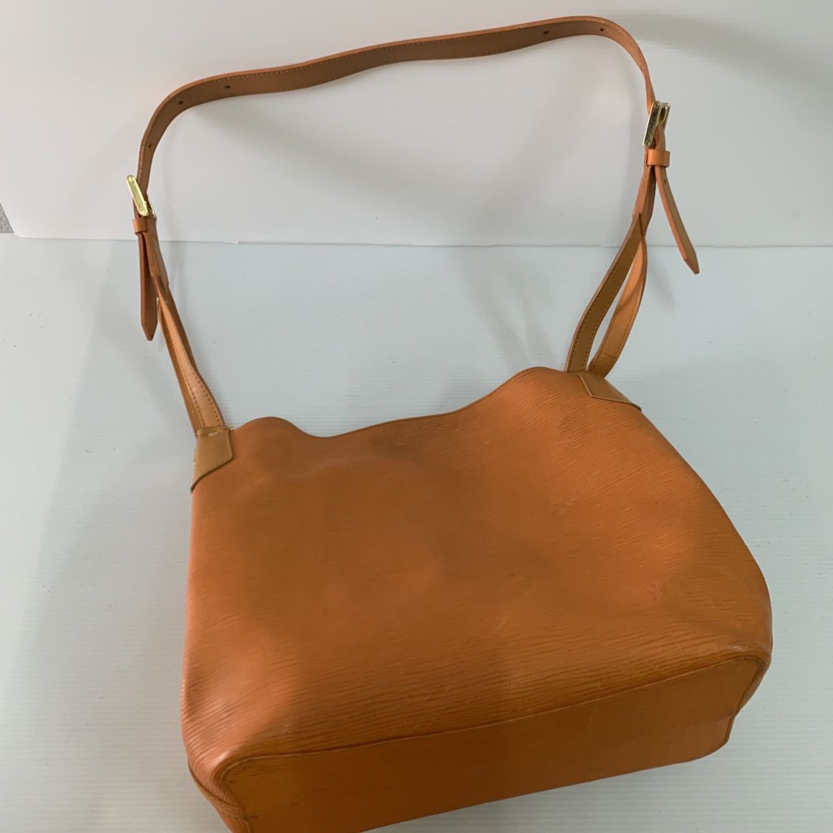 Louis Vuitton Louis Vuitton Epi Leather Bucket Bag Size ONE SIZE - 3 Thumbnail