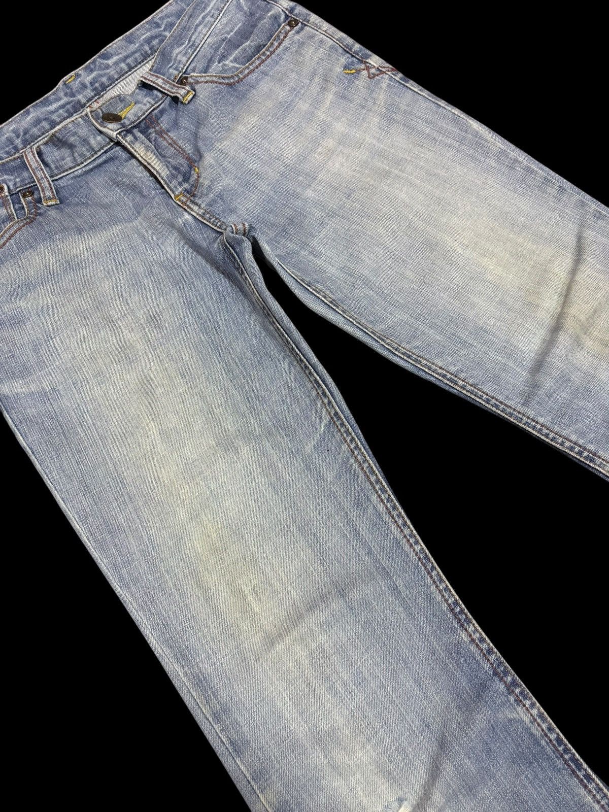 Japanese Brand × Kaihara Denim × Vintage Vintage Kaihara Uniqlo Flared Blue Washed Jeans Size 29" - 3 Thumbnail