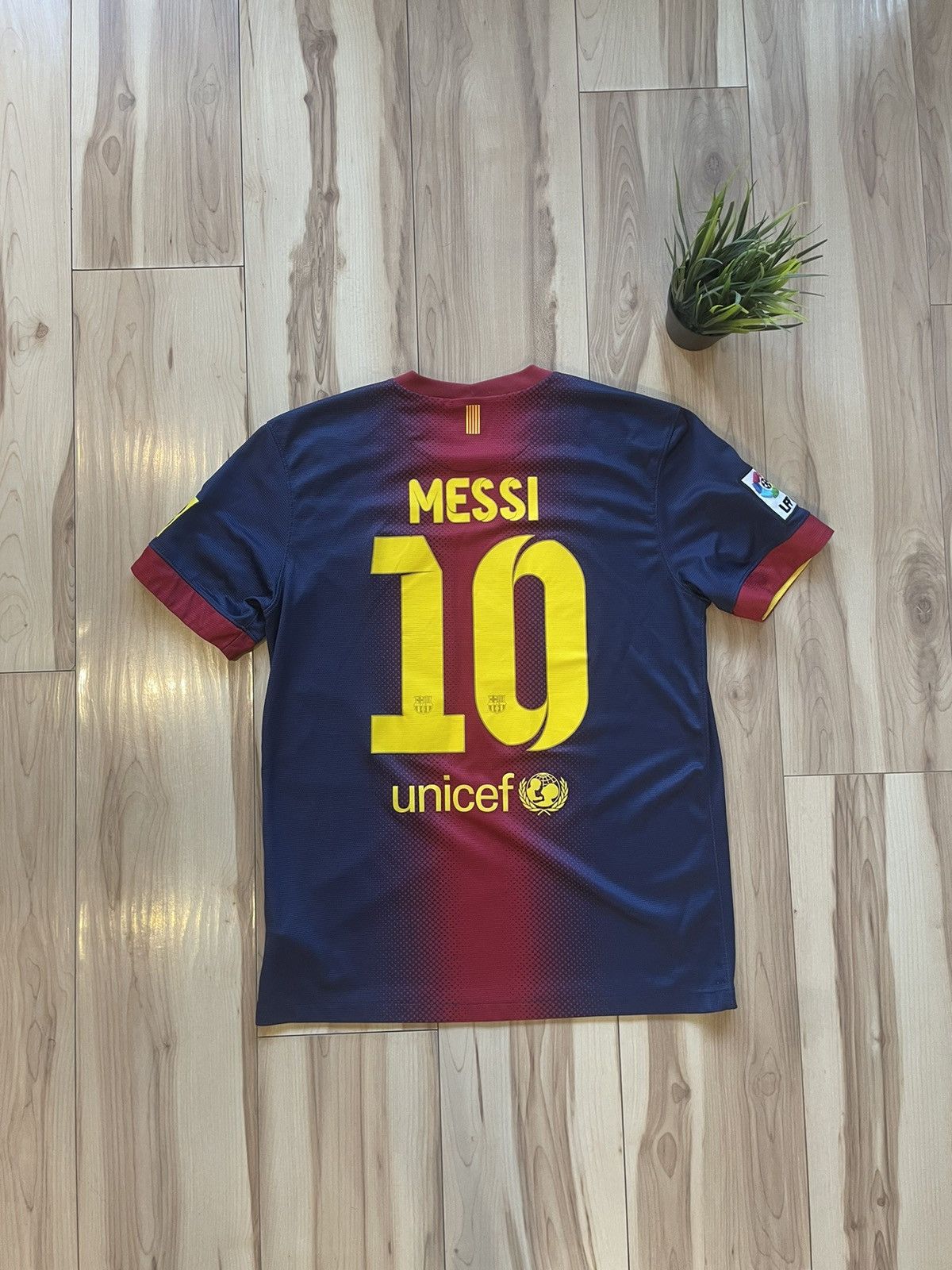 Nike T-Shirt Nike x Barcelona Prime Lionel Messi 2012-2013 Home Size US M / EU 48-50 / 2 - 1 Thumbnail