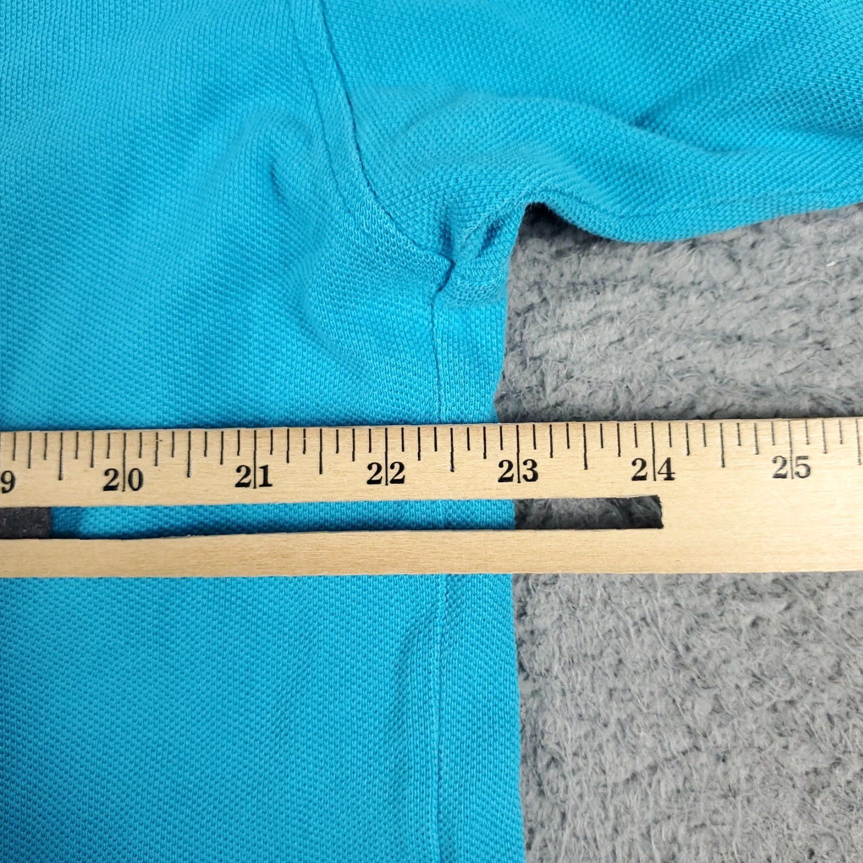 Tommy Hilfiger Tommy Hilfiger Polo Shirt Mens Large Blue Solid Short Sleeve Casual Button-Front 100% Cotton Logo Patch Vintage: No Mens Size US L / EU 52-54 / 3 - 7 Thumbnail