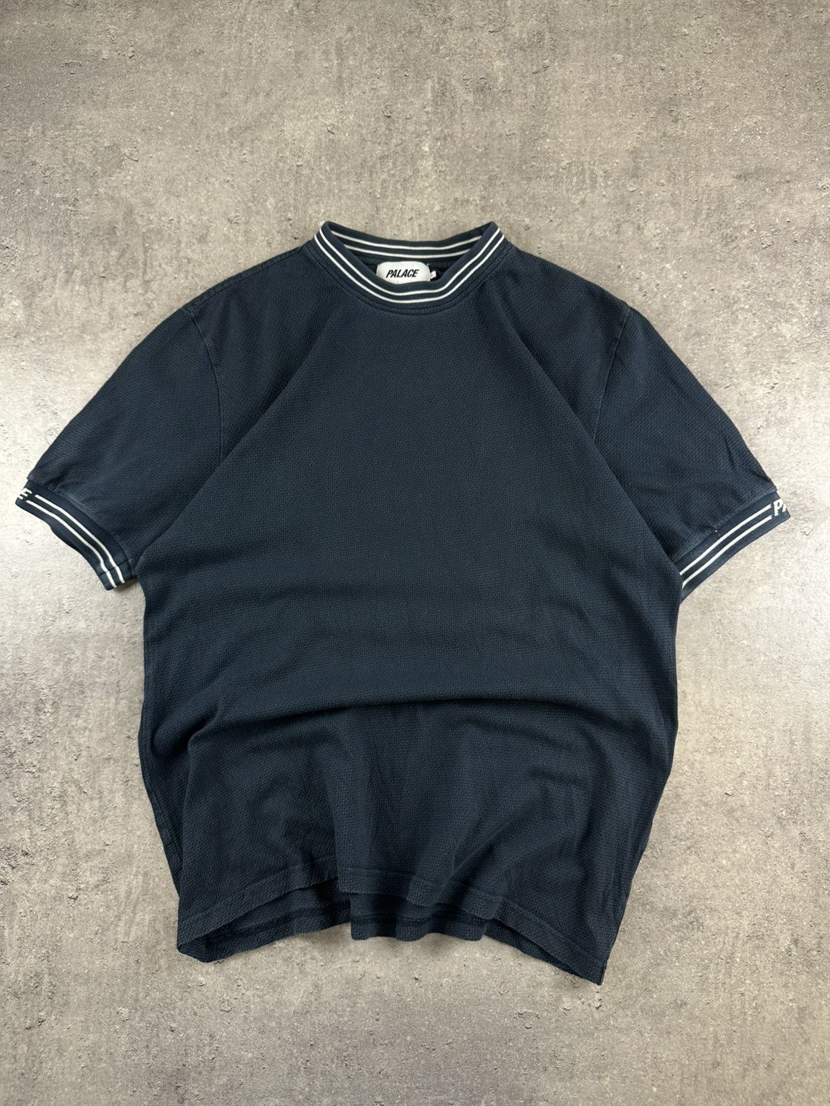 Palace T-shirt tee Palace navy classic regular shirt boxy Size US L / EU 52-54 / 3 - 1 Thumbnail