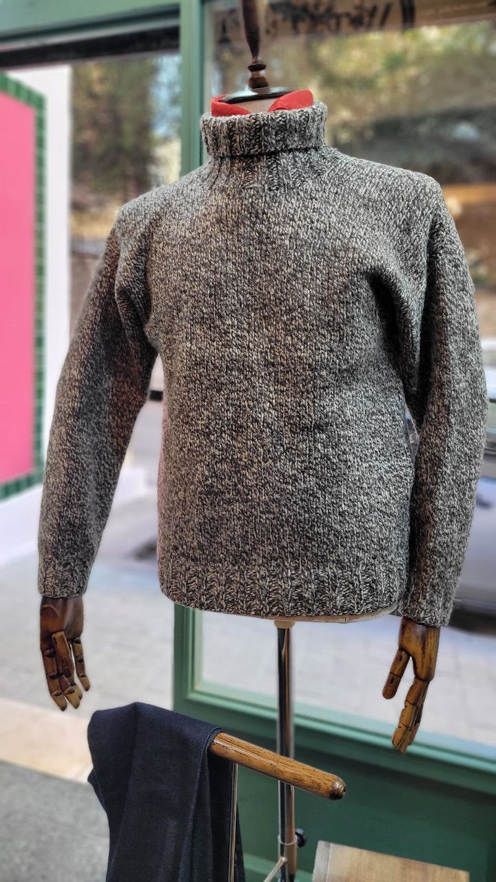 Handmade HANDMADE WOOL HEAVY KNITTED TURTLE NECK Size US M / EU 48-50 / 2 - 1 Thumbnail