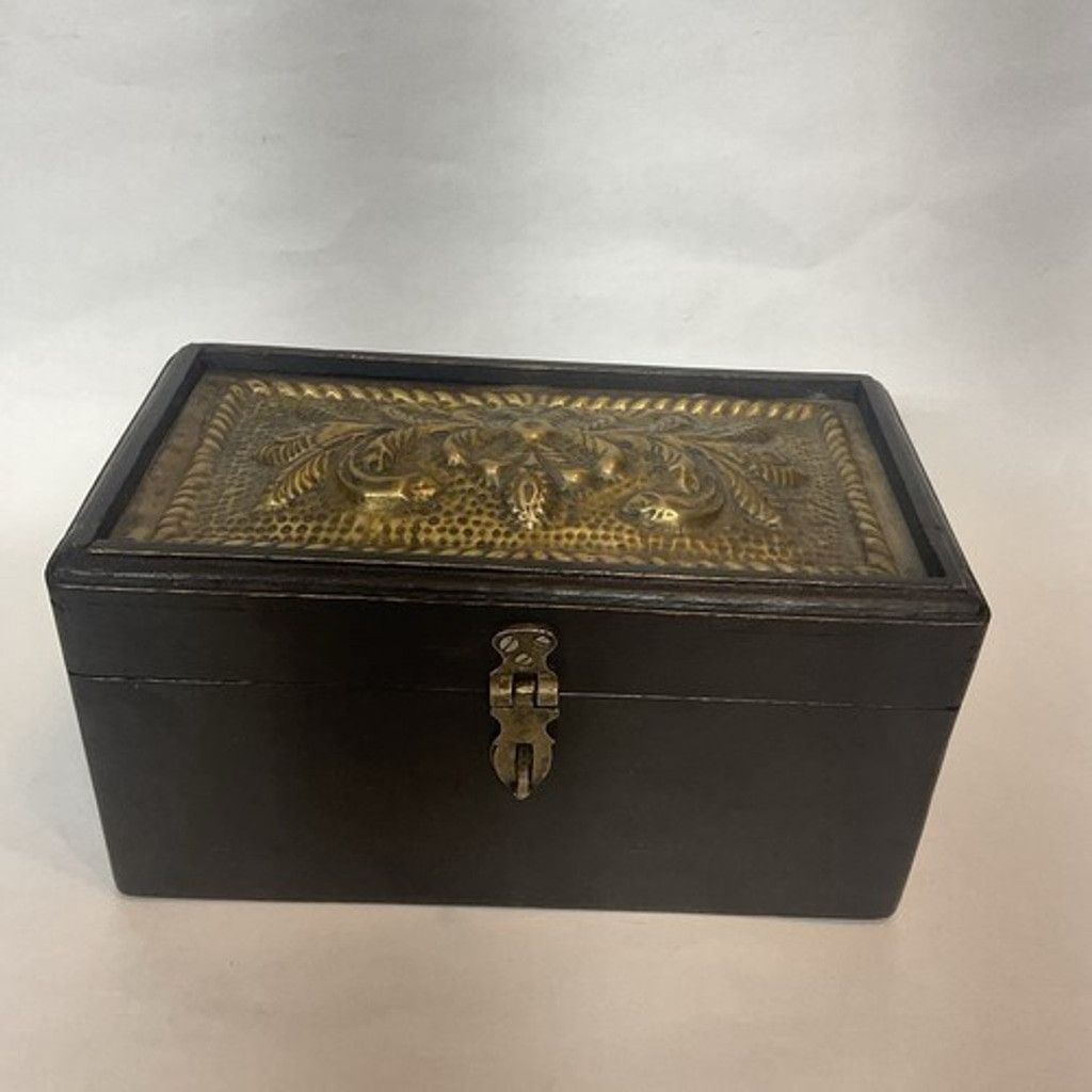 Handmade VTG Dark Brown Wooden Box W/Metal Decorative Brass OrnateTop Size ONE SIZE - 11 Thumbnail