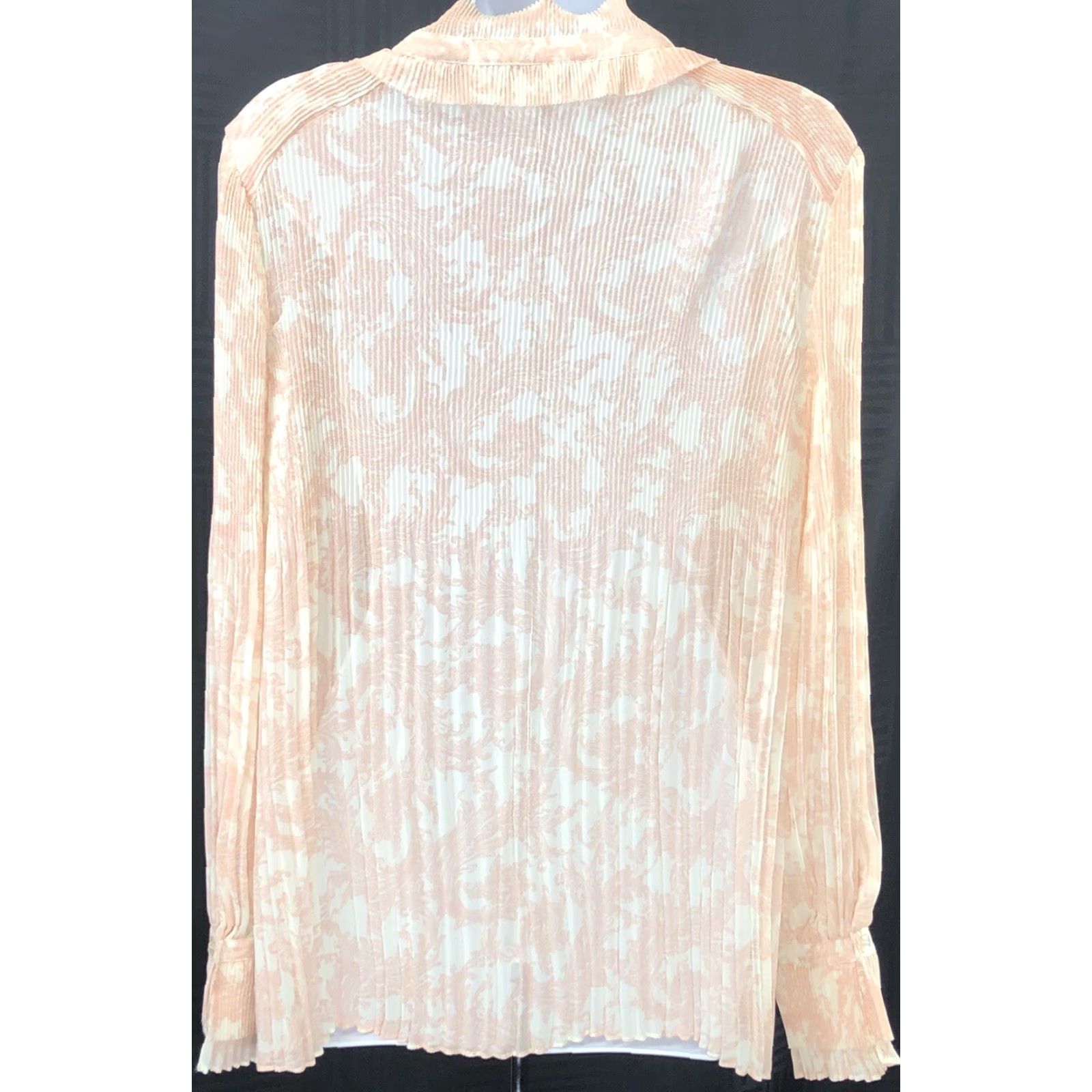 Vintage Dialogue Chiffon Top M Peach Paisly Ruffles Collar Pleated Coquette Romantic | Shirt | Women | M | Peach | Paisley Chiffon Top | 60s? Size M / US 6-8 / IT 42-44 - 4 Thumbnail