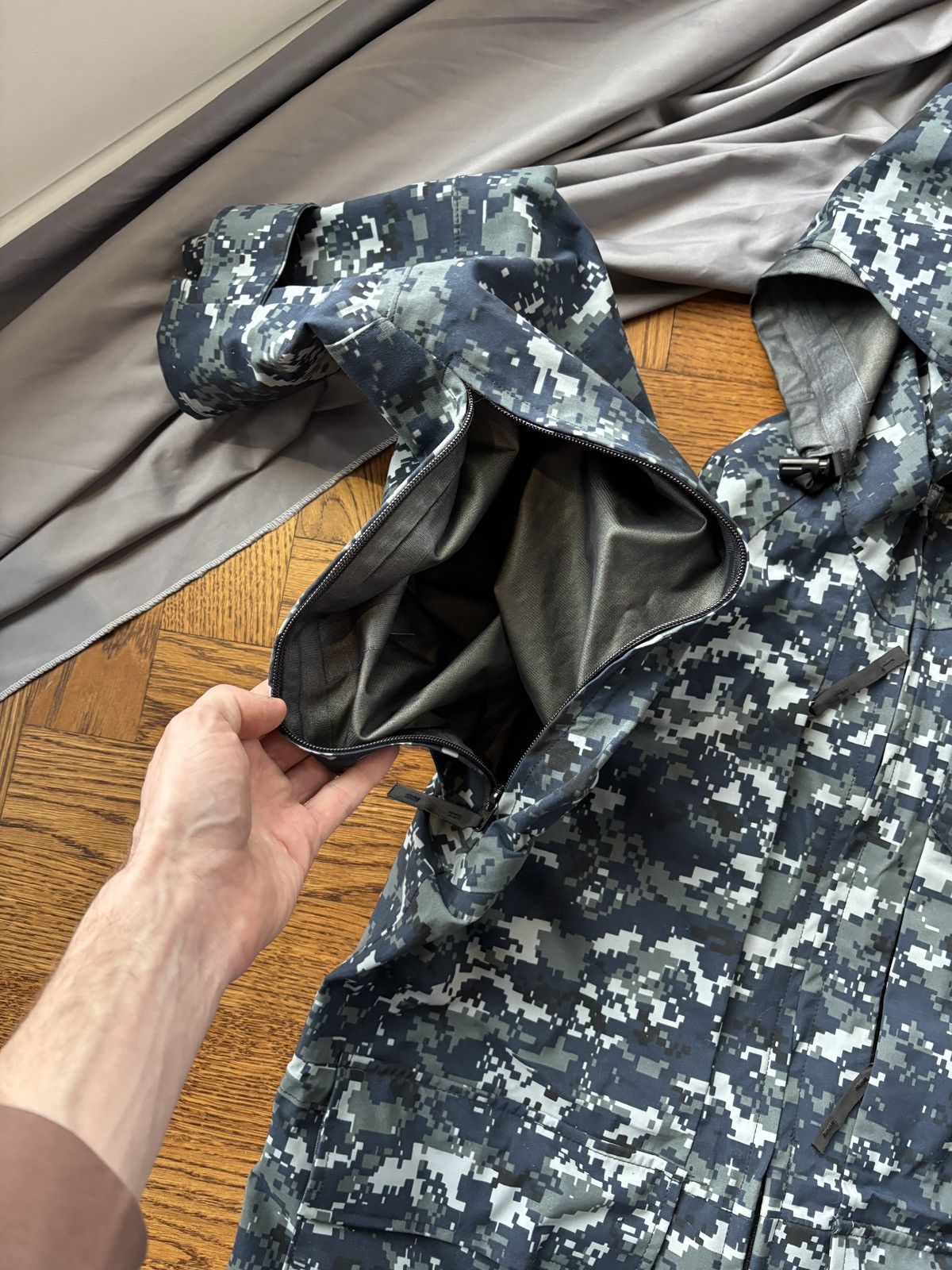 Goretex 2016 Digital Camo US Navy Parka Short Army Shell Jacket Size US S / EU 44-46 / 1 - 2 Thumbnail