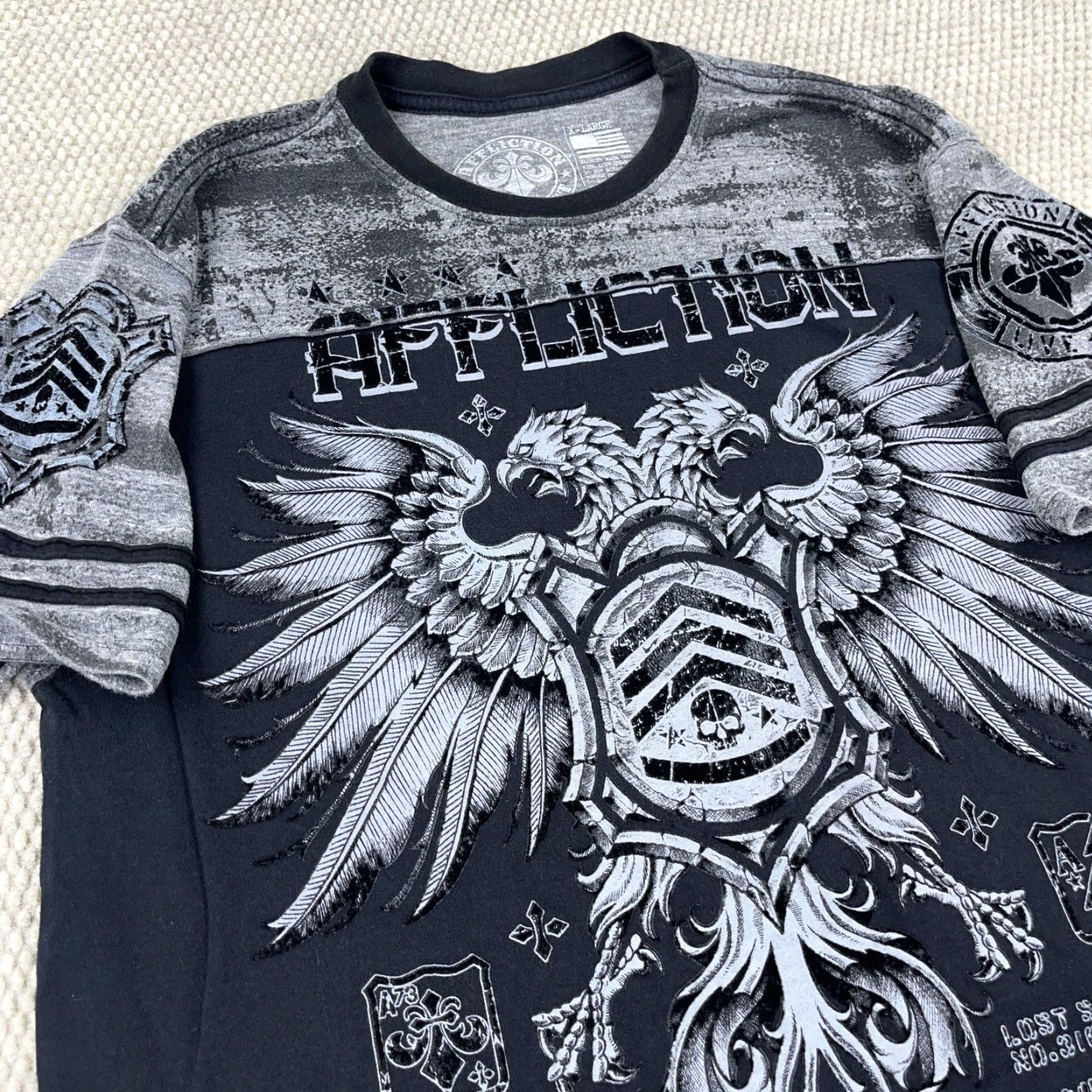 Affliction Affliction Shirt Men XL Black Gray Tee Live Fast MMA Eagle Shield Retro Faded Short Sleeve Crew Neck T-Shirt Mens USA Gothic Grunge Skull Tattoo Size US XL / EU 56 / 4 - 6 Thumbnail